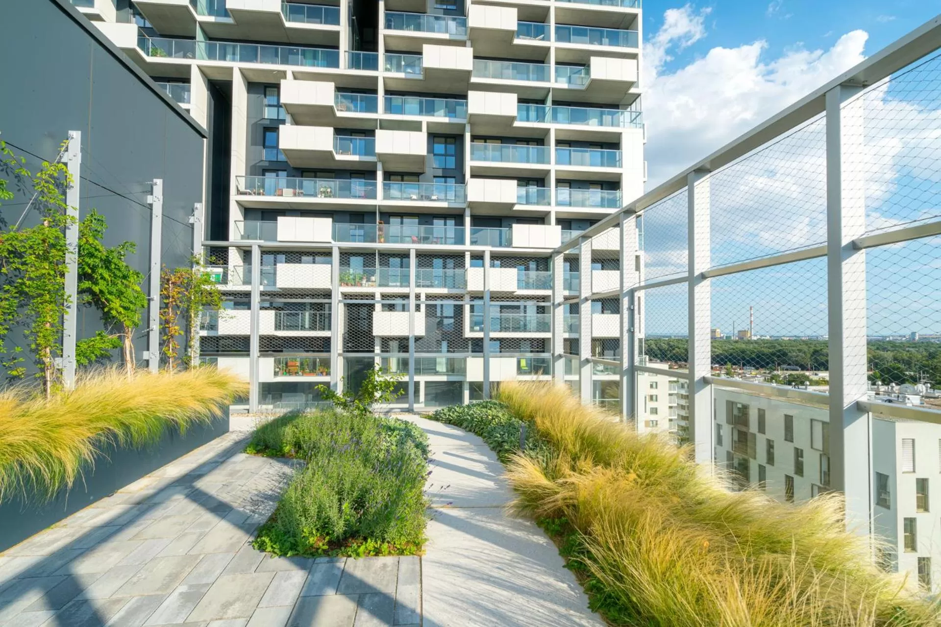 Balcony/Terrace in Vienna Residence, Marina Tower - Danube