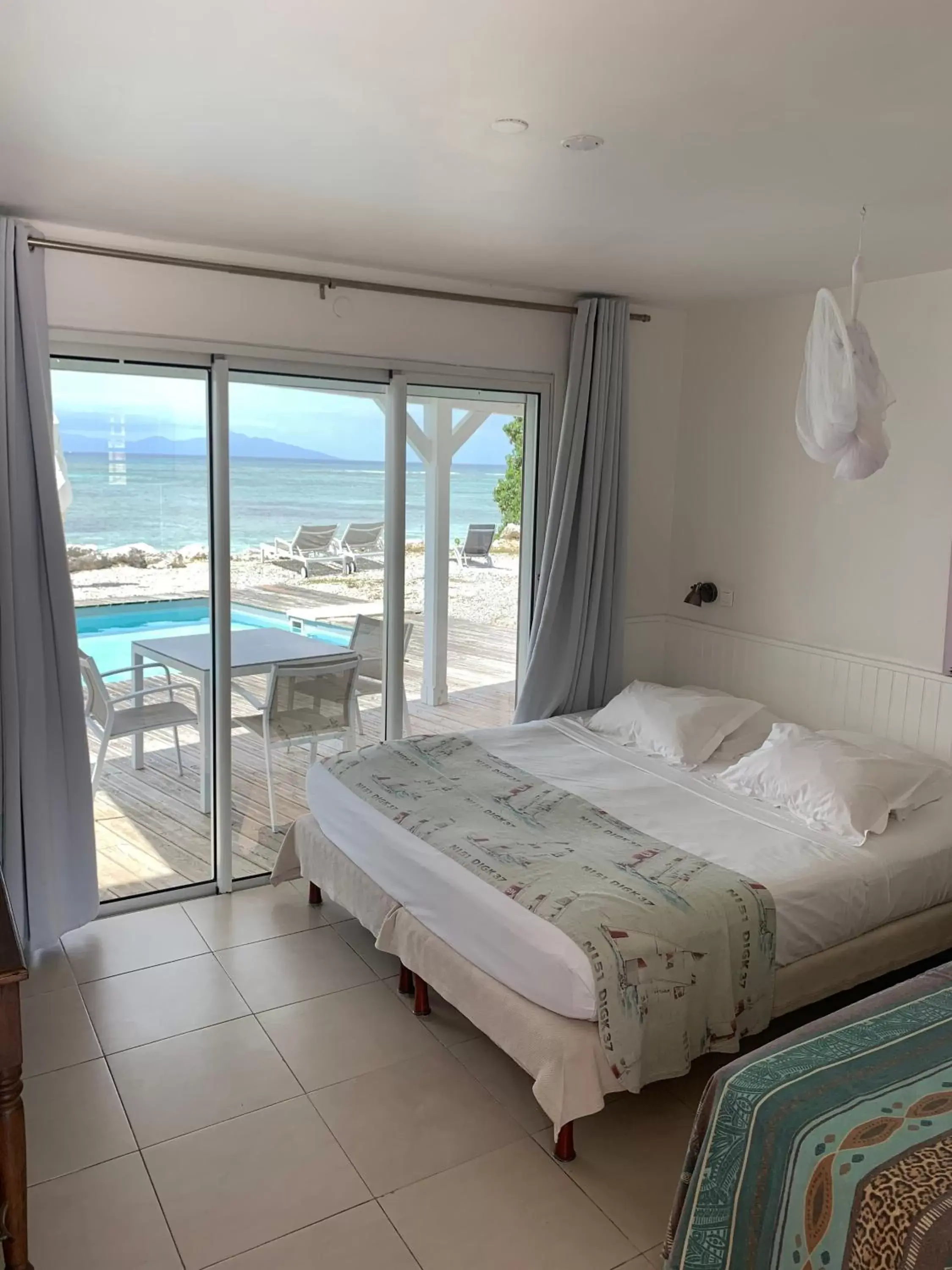 Standard Triple Room with Sea View in Coco Beach Marie-Galante