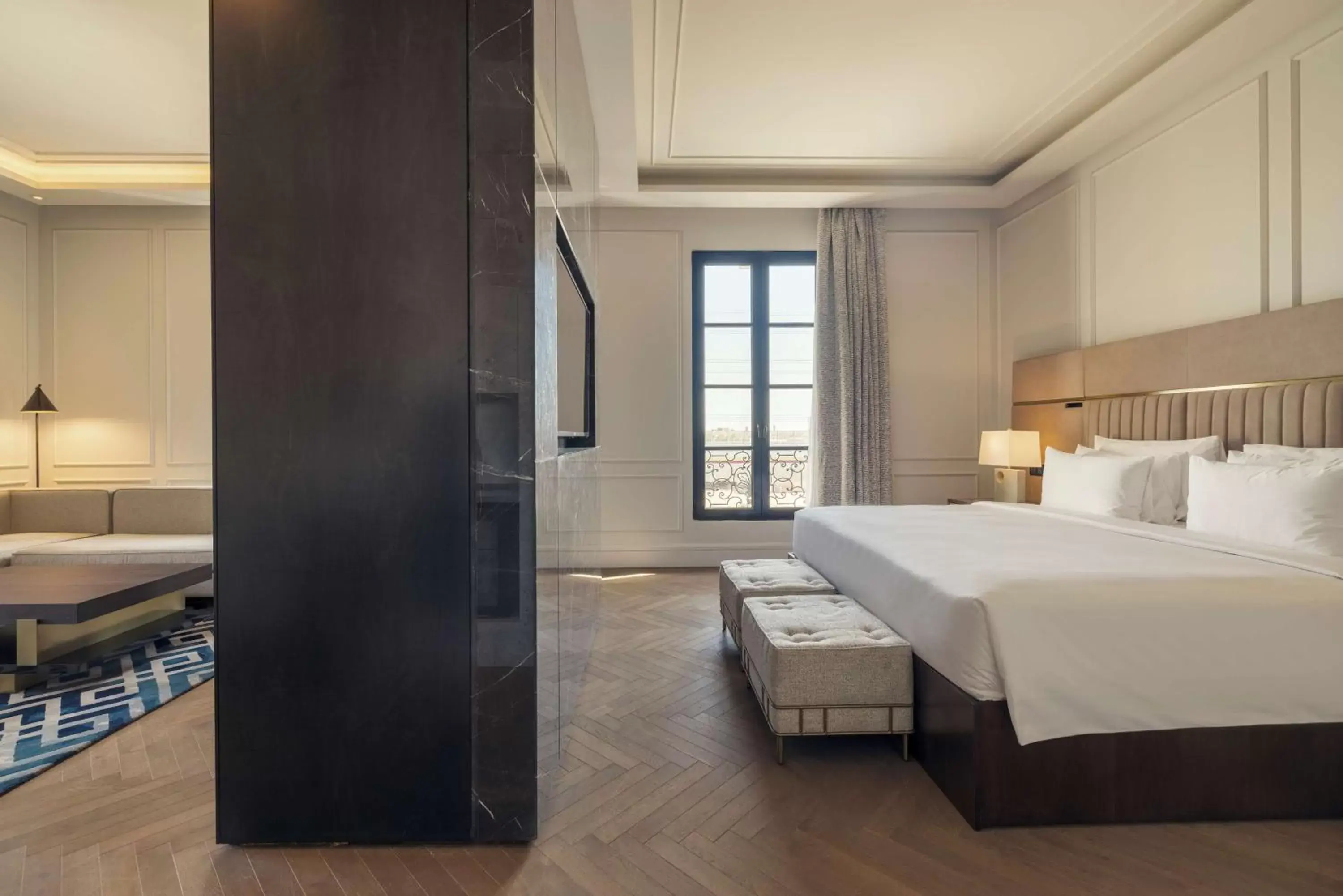 Bedroom, Bed in Mansard Riyadh, a Radisson Collection Hotel