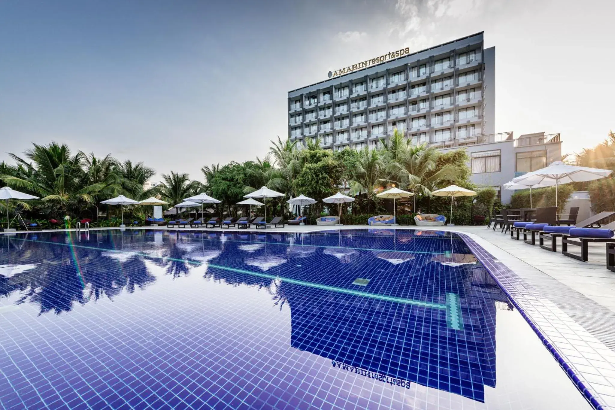 Property building, Swimming Pool in Amarin Resort & Spa Phu Quoc