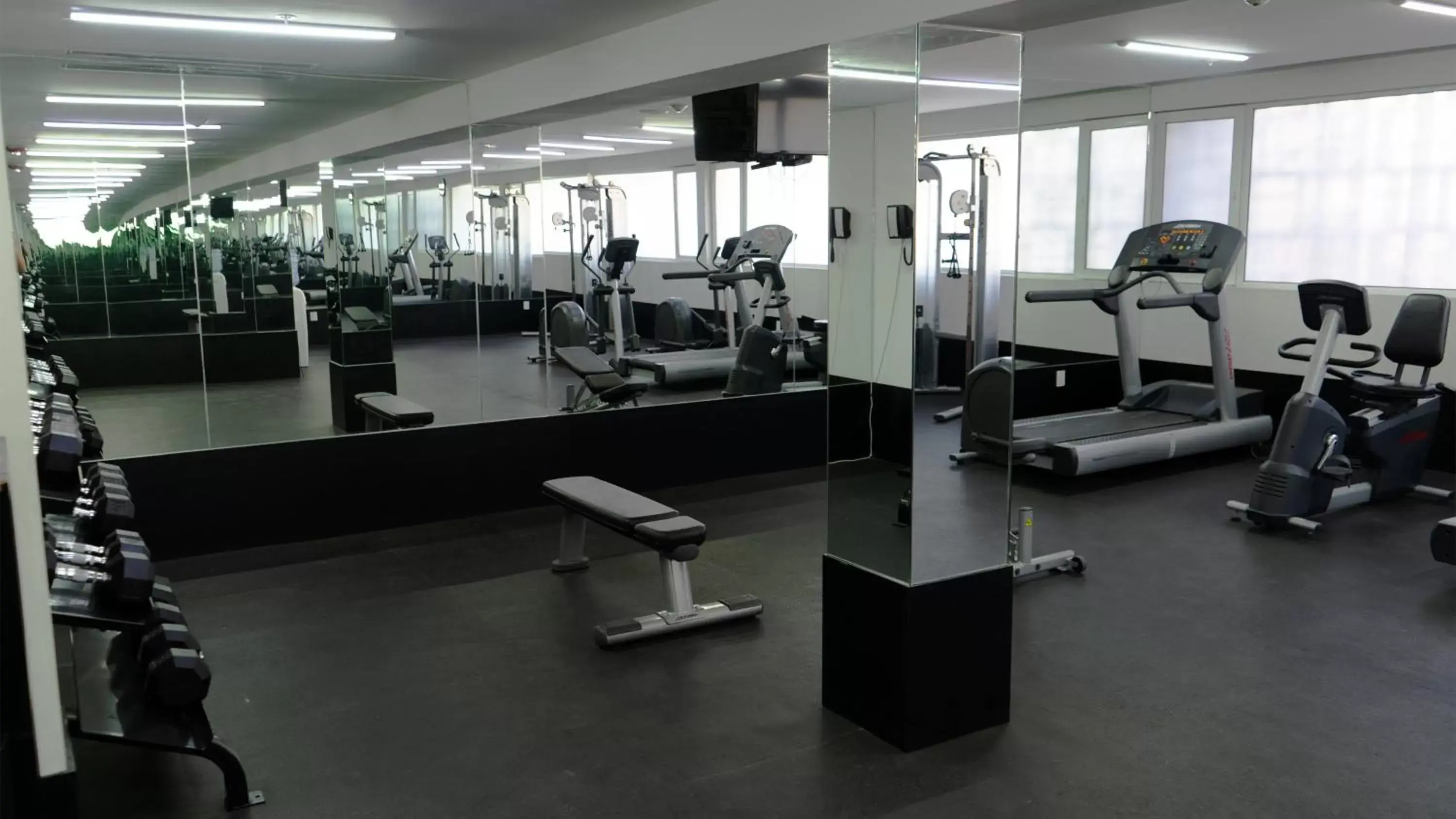 Fitness centre/facilities, Fitness Center/Facilities in Hotel Indigo Guadalajara Expo, an IHG Hotel