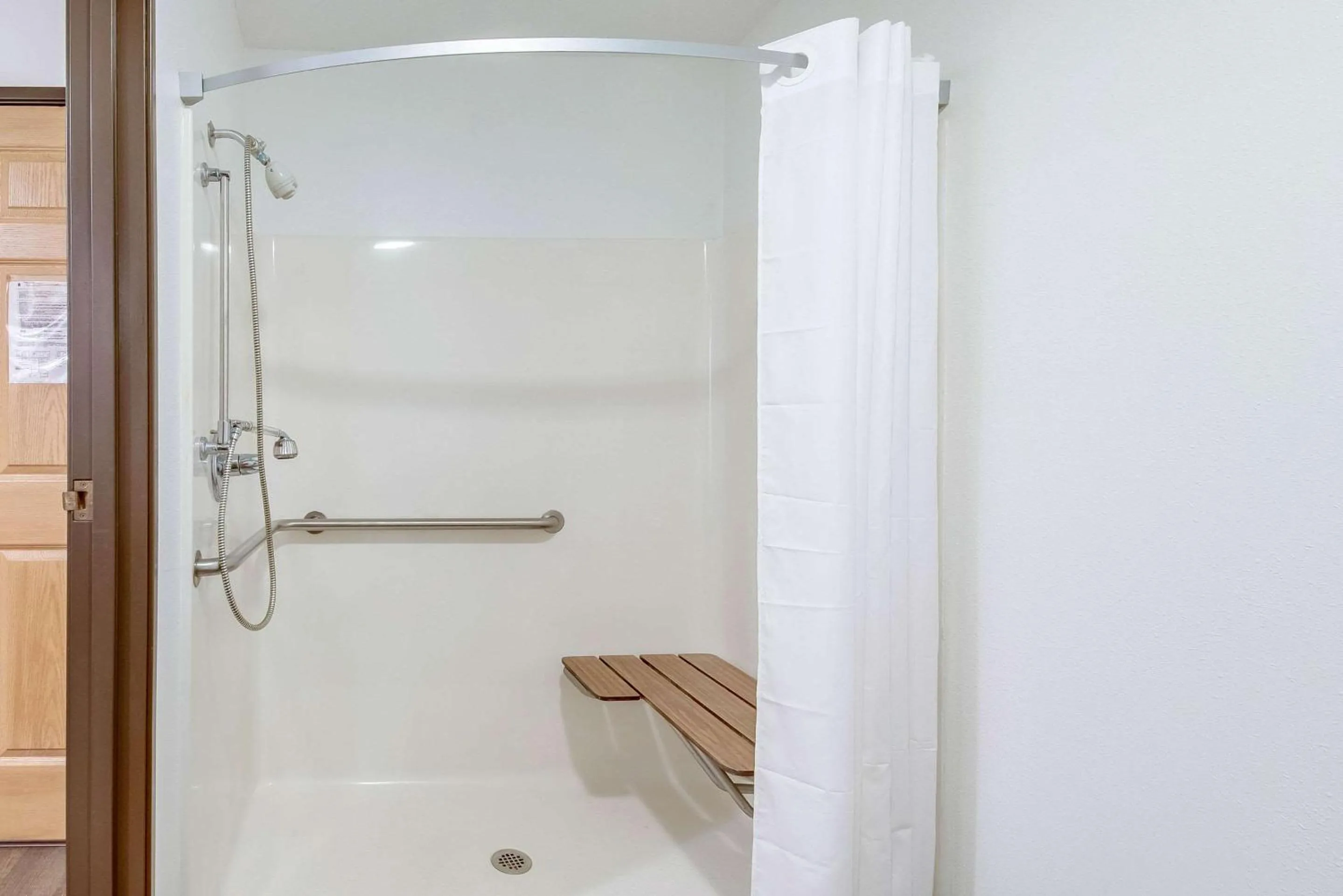 Bathroom in Econo Lodge