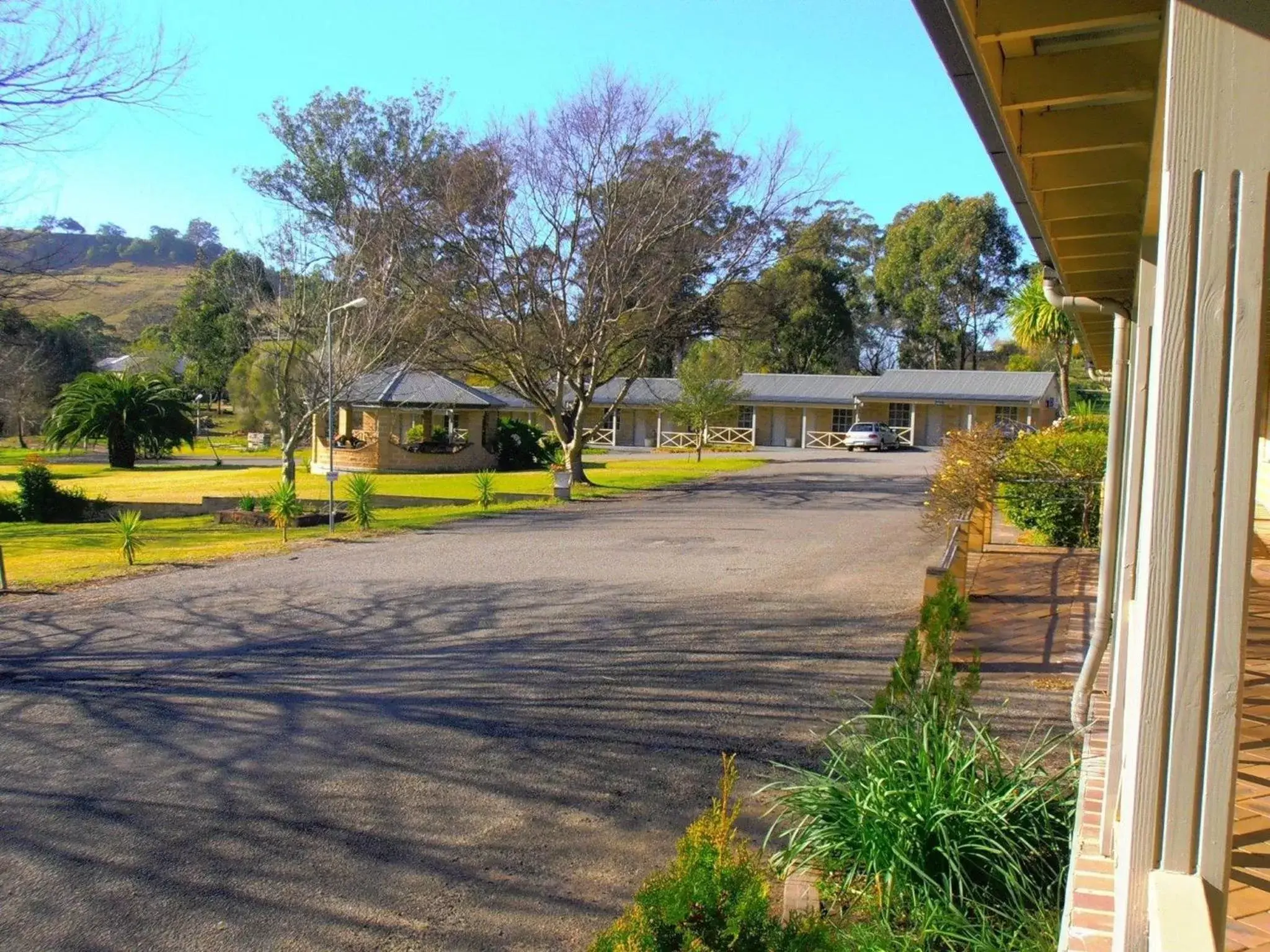 Day, Property Building in Picton Valley Motel Australia