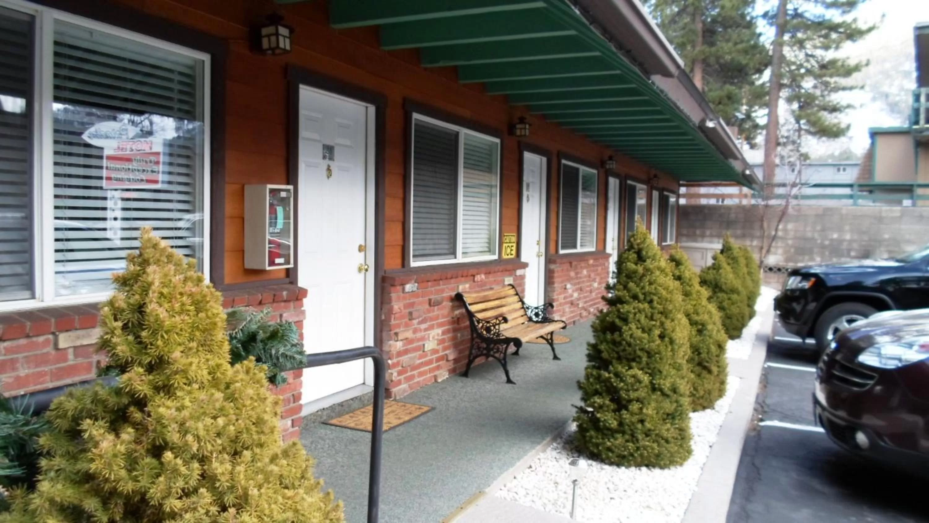 Facade/entrance in Paradice Motel