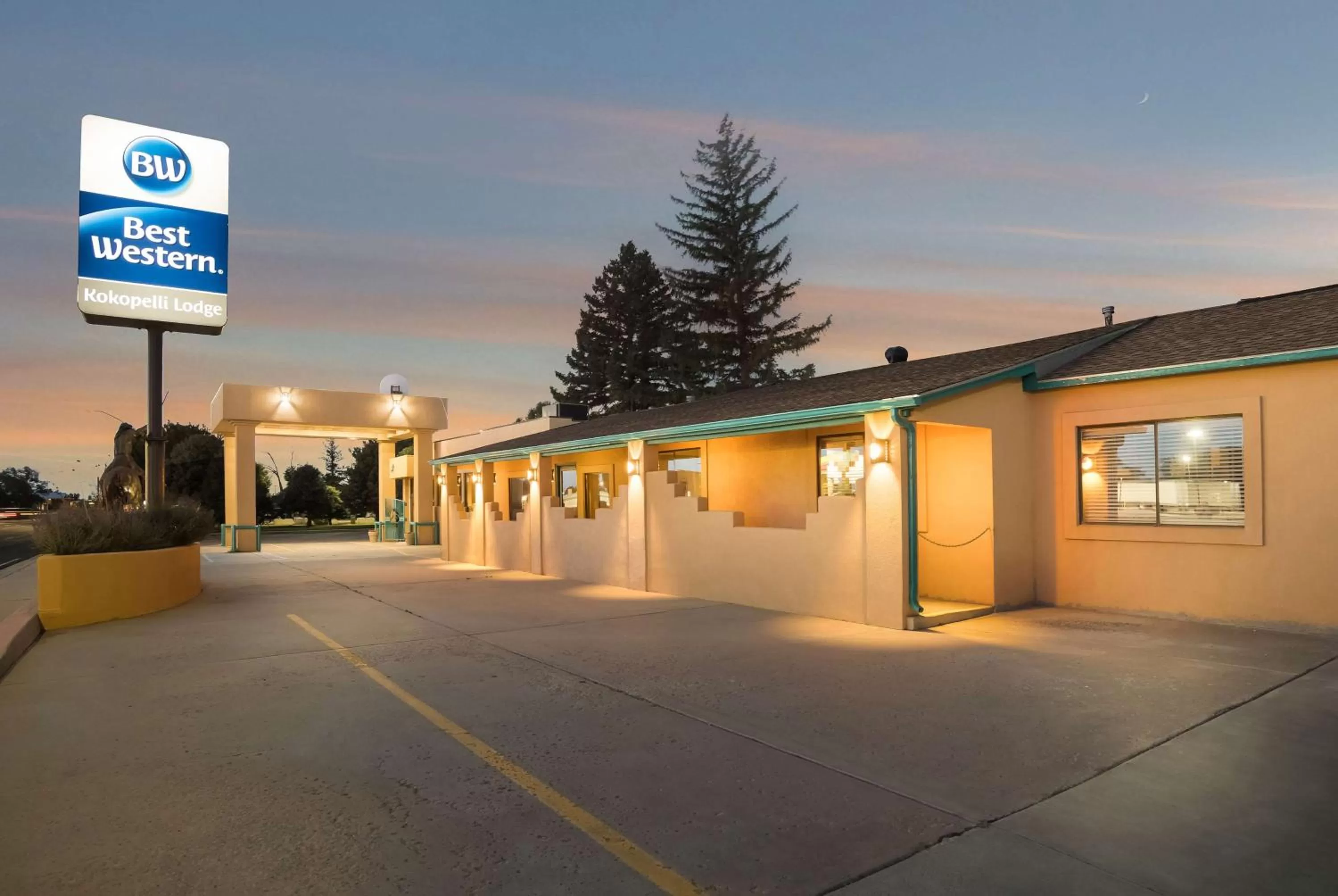 Property building in Best Western Kokopelli Lodge