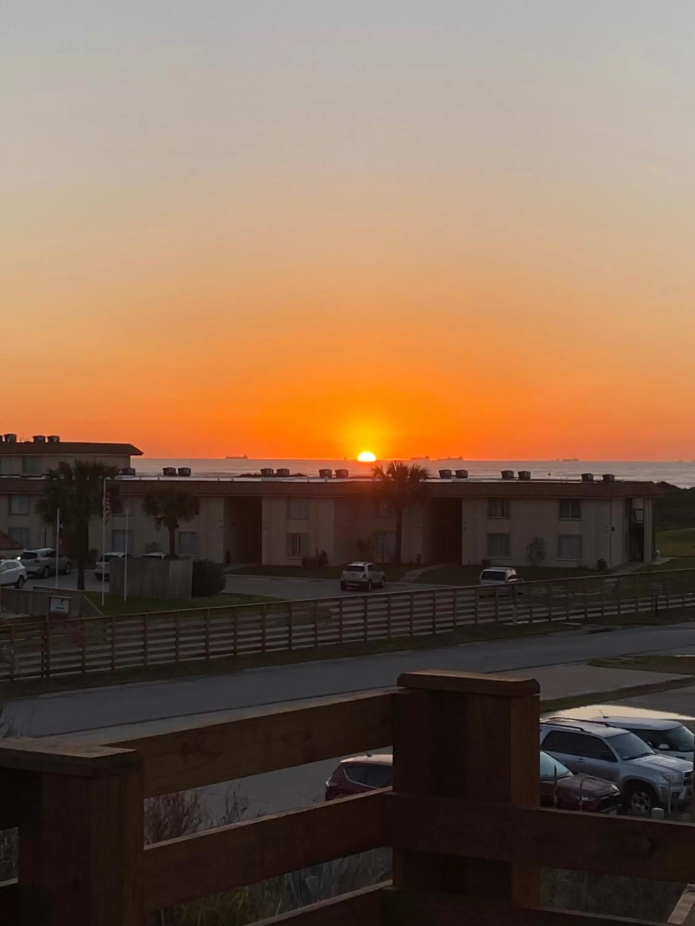 Patio, Sunrise/Sunset in Belles Sea Inn