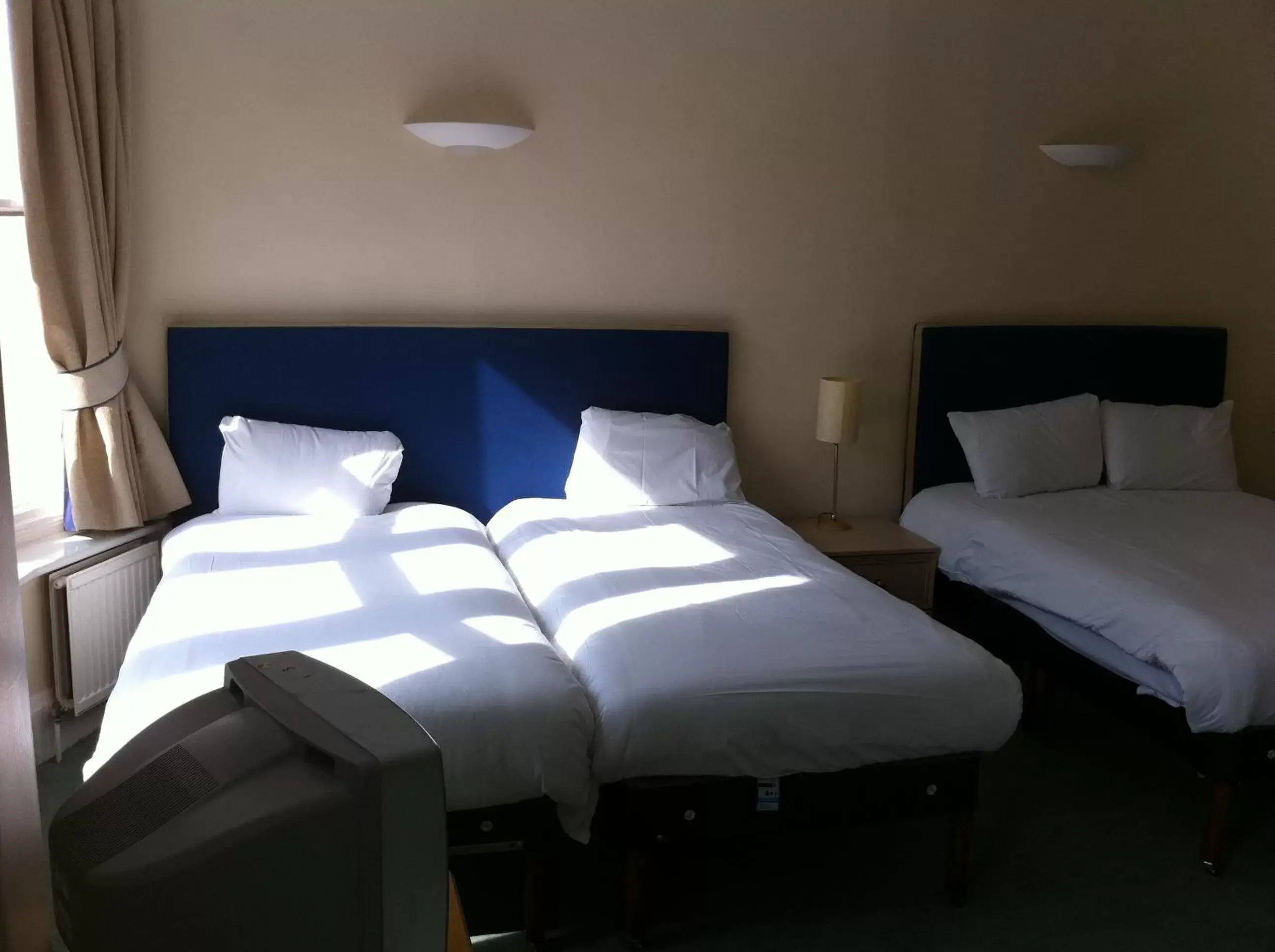 Bed in Heathlands Hotel