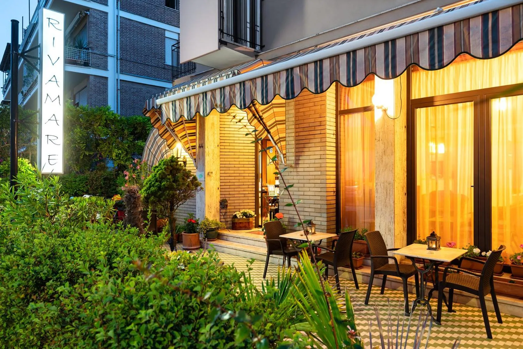 Patio in Hotel Rivamare