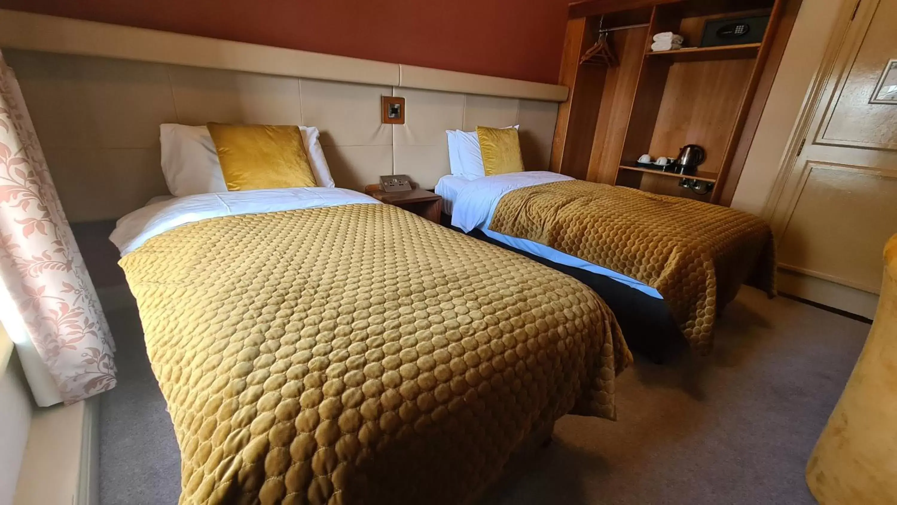 Double or Twin Room in The Farnham Arms Hotel Double or Twin Room in The Farnham Arms Hotel