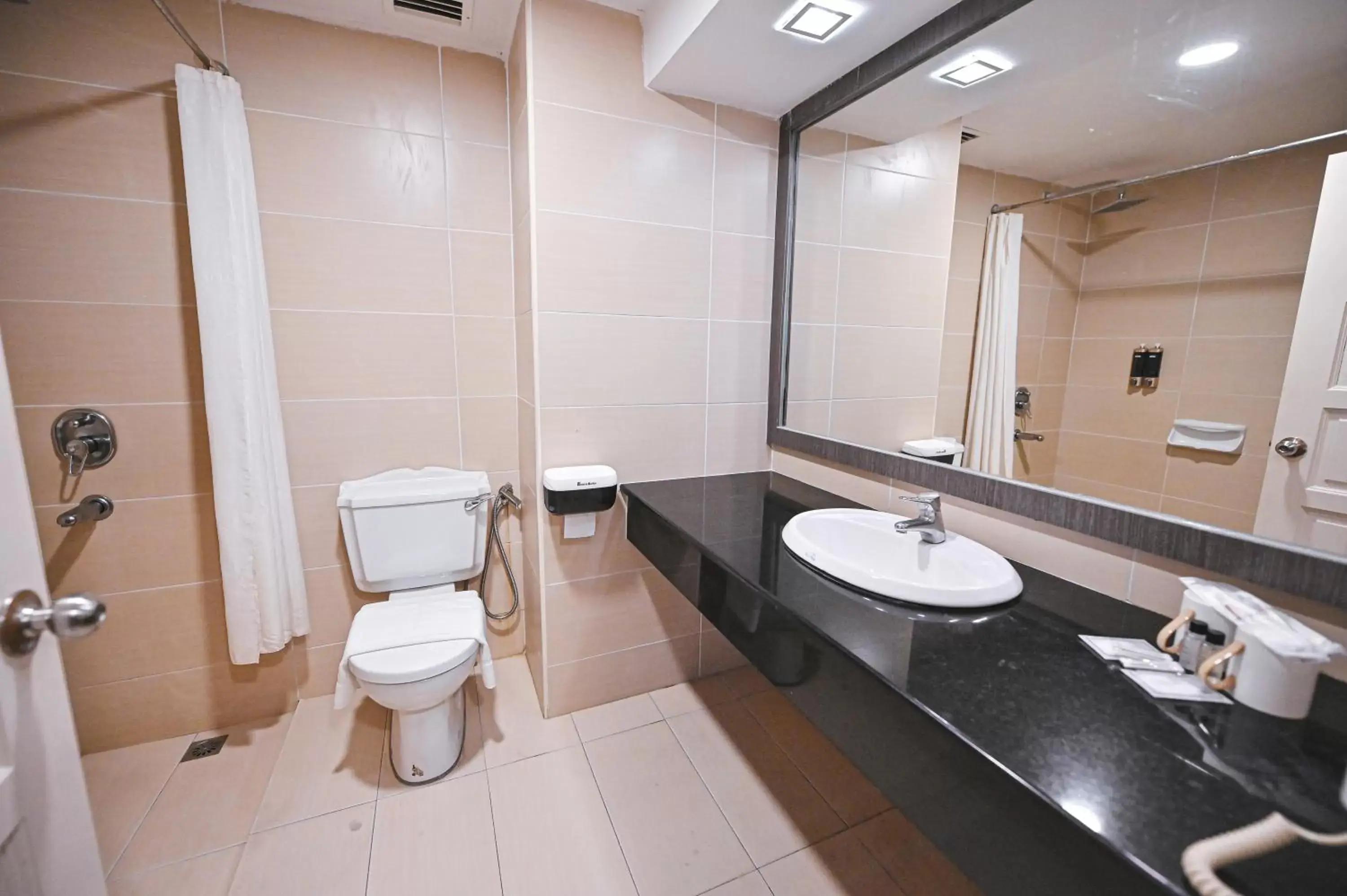 Bathroom in PRIME CITY HOTEL KLUANG