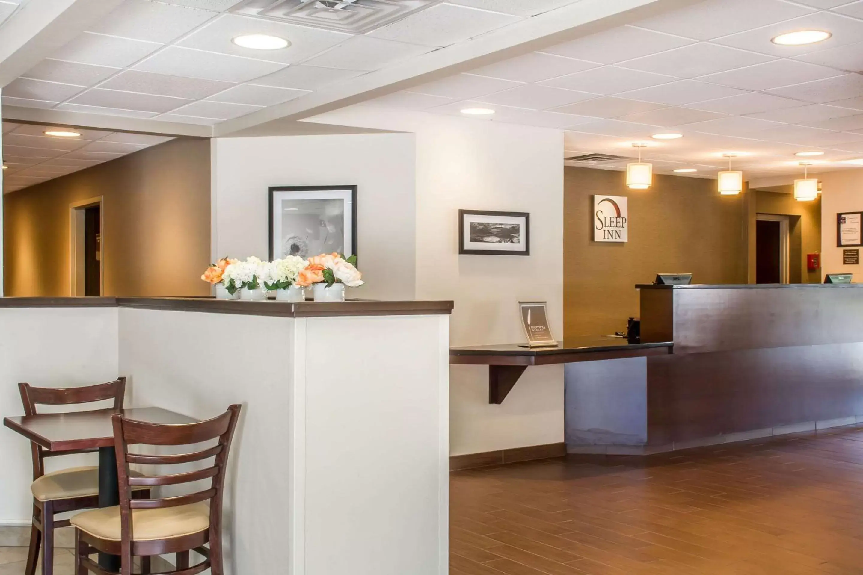 Lobby or reception in Sleep Inn Amherst - Buffalo North near University Lobby or reception in Sleep Inn Amherst - Buffalo North near University