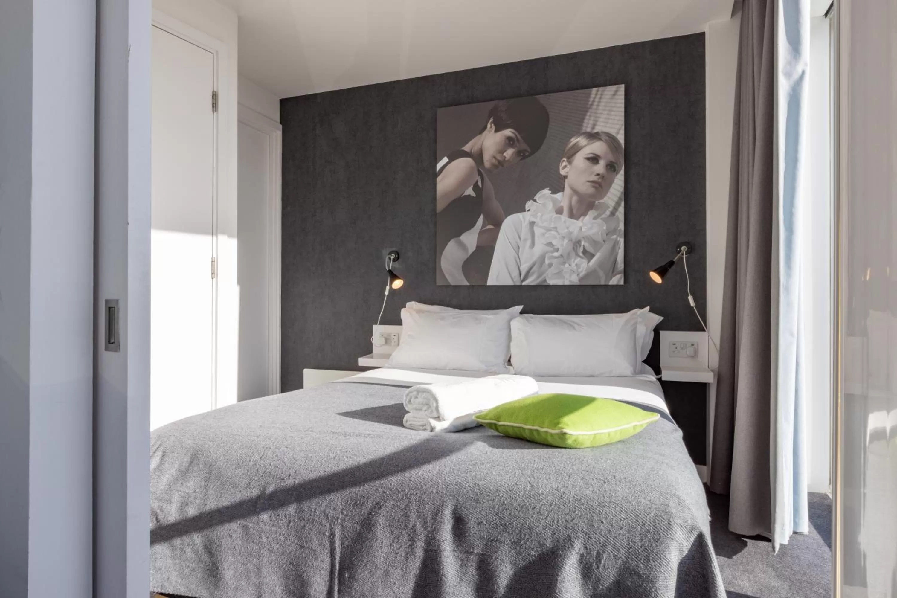 Bed in Staying Cool At Rotunda