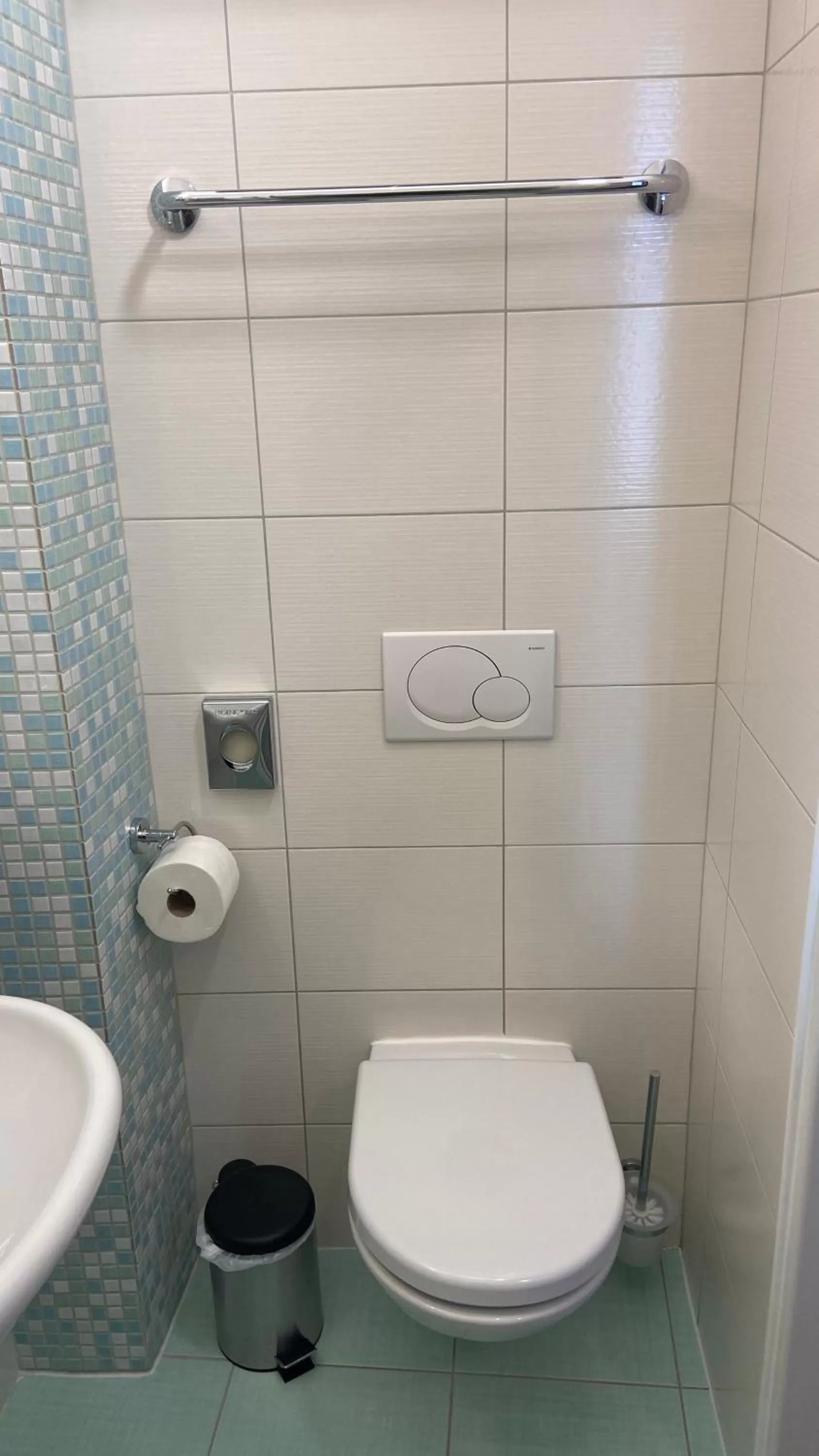 Toilet in Aparthotel Slezák