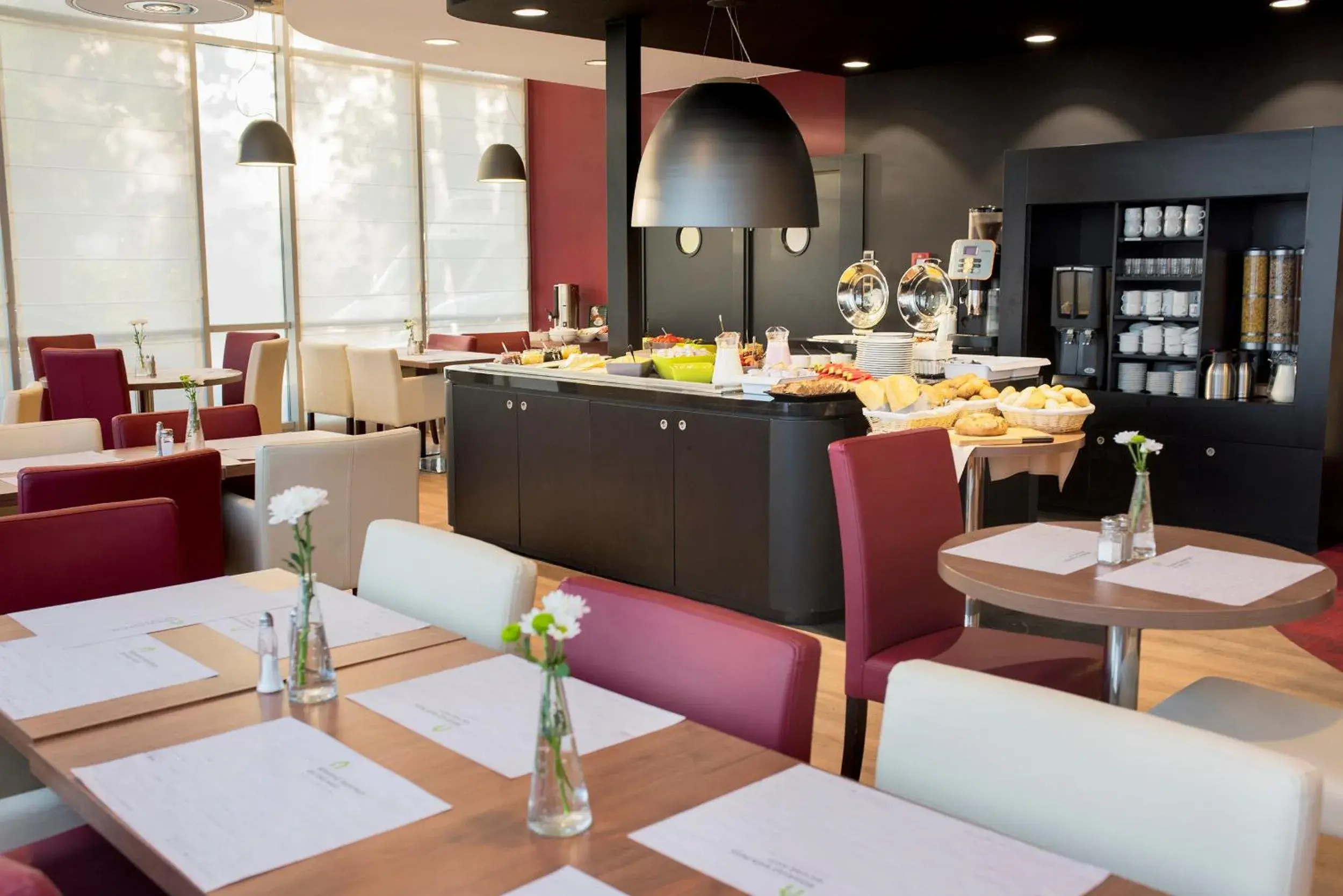 Buffet breakfast, Restaurant/Places to Eat in Campanile Hotel Wroclaw