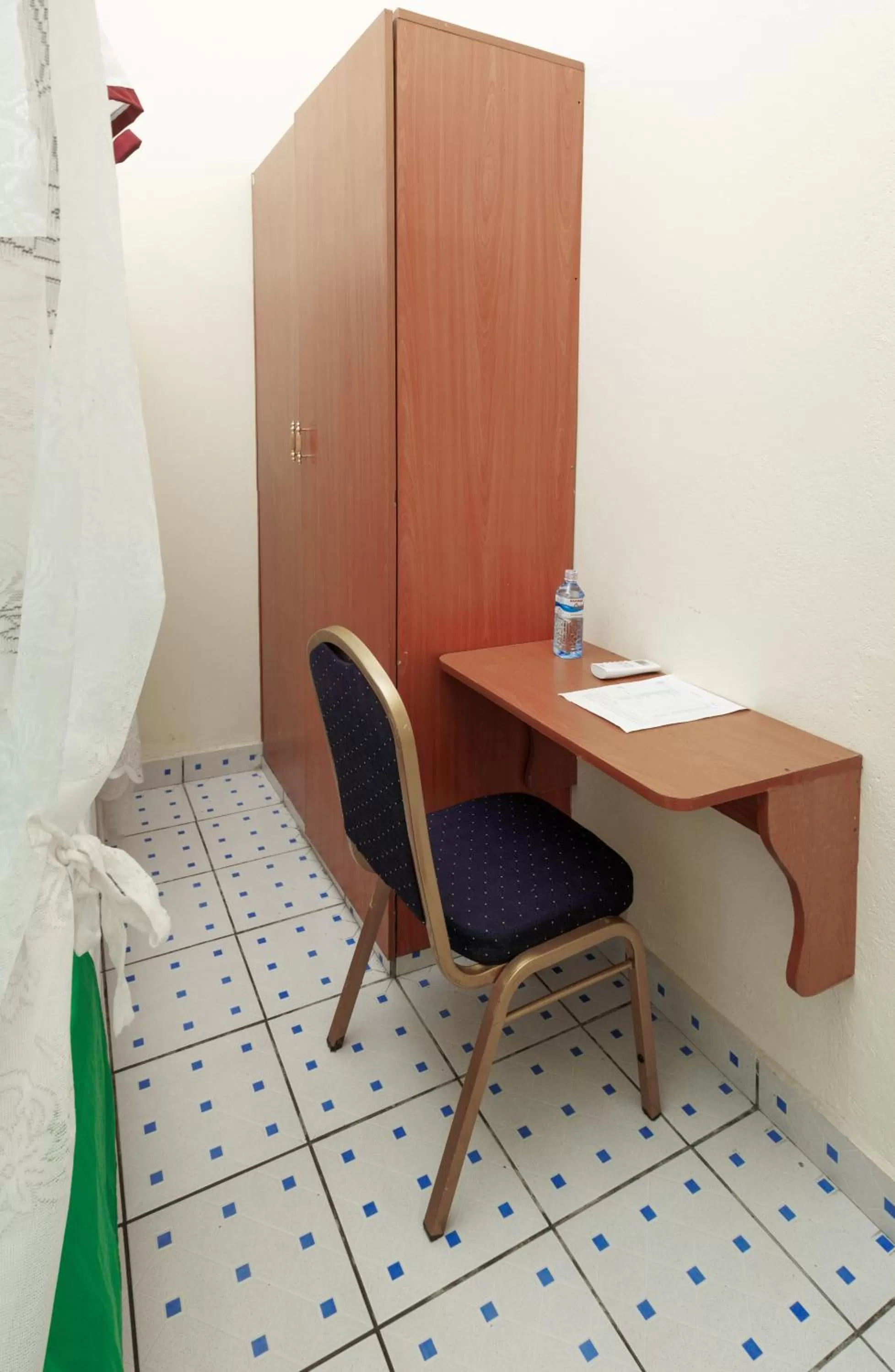 hair dresser, TV/Entertainment Center in La Fattoria Resort