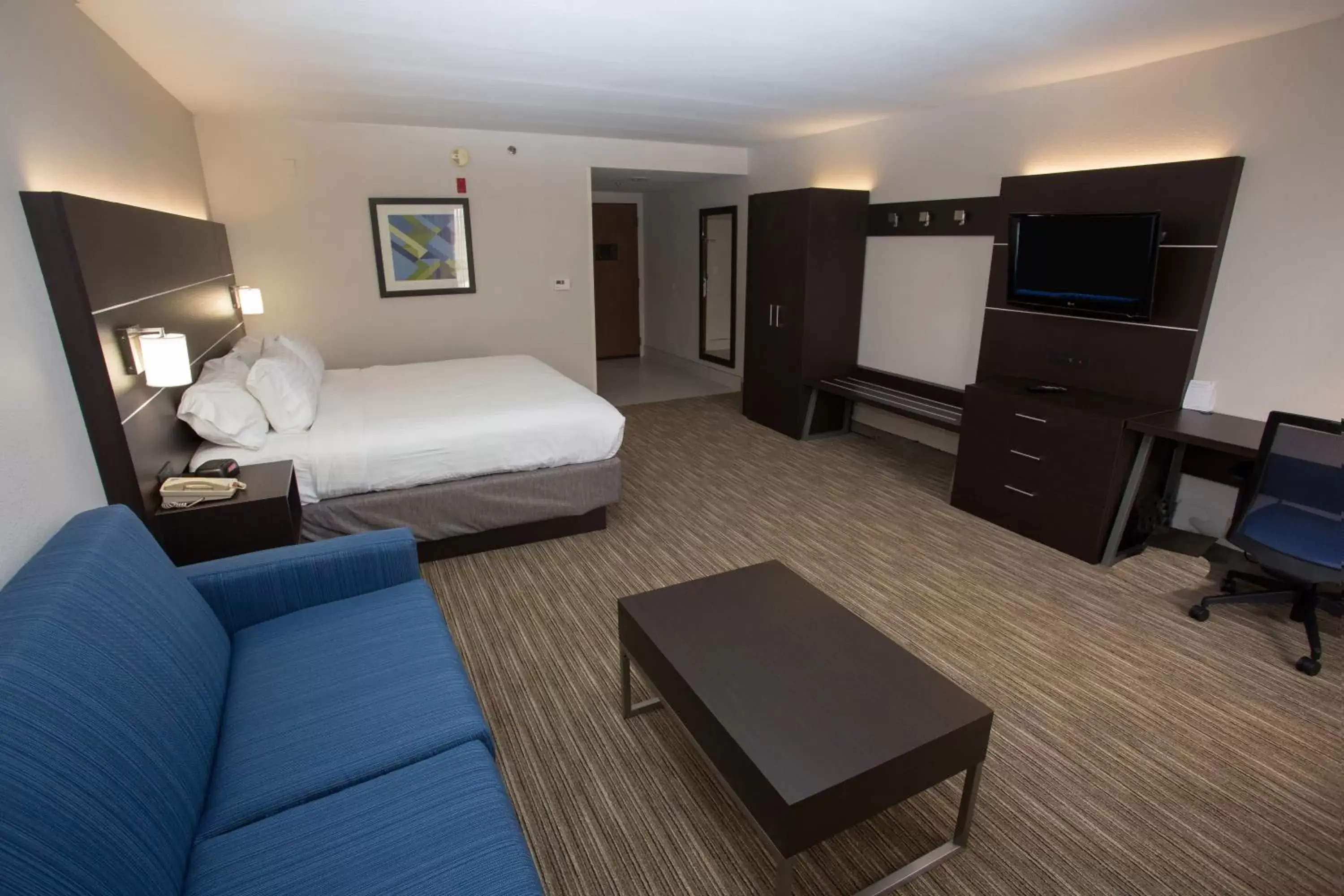 Photo of the whole room in Holiday Inn Express Wilmington, an IHG Hotel