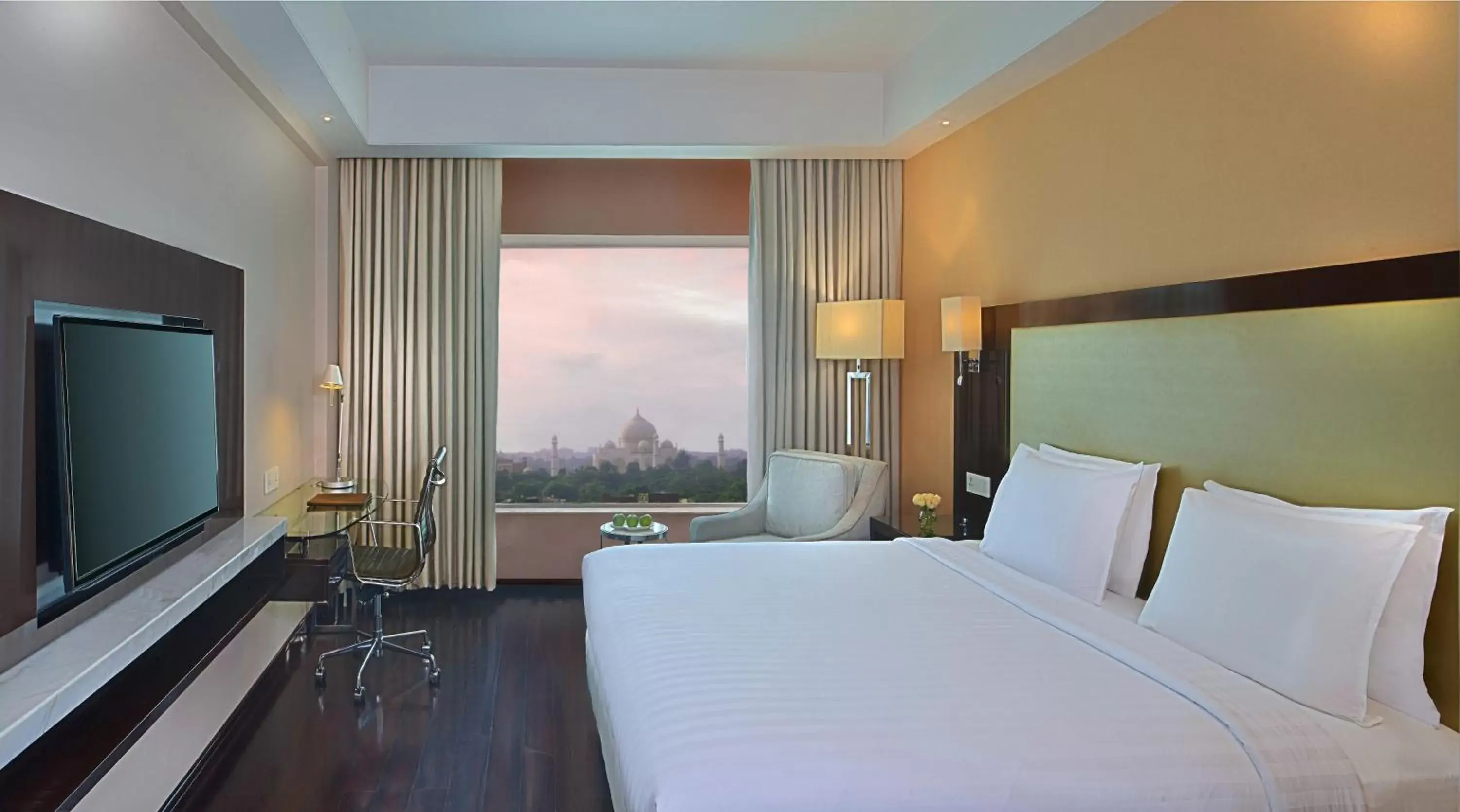 Bedroom in Radisson Hotel Agra