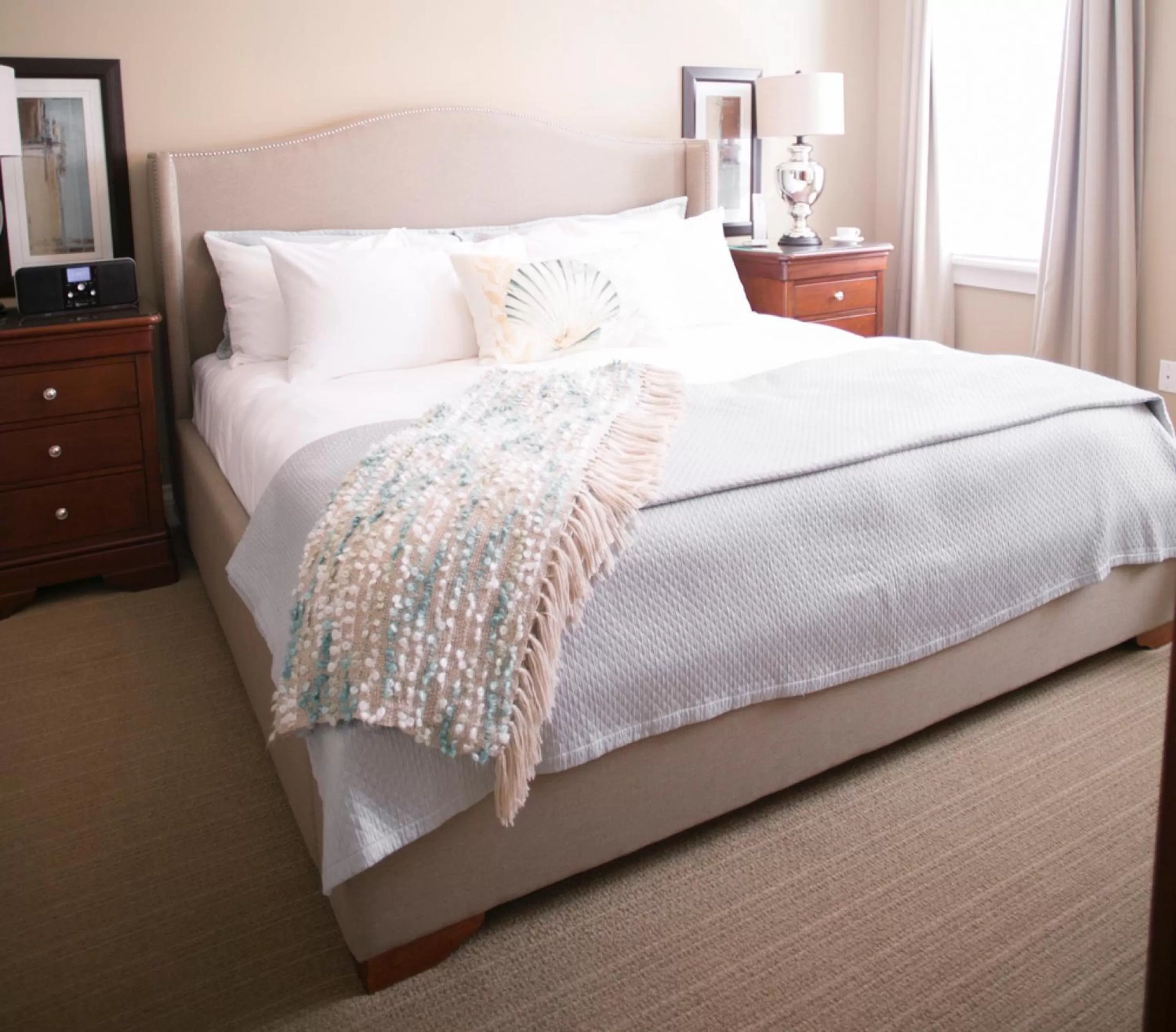 Bedroom, Bed in 124 on Queen Hotel & Spa