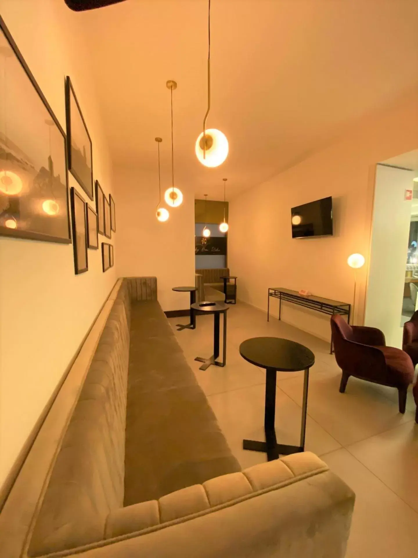 Lounge or bar, Seating Area in Apulia Praia Hotel