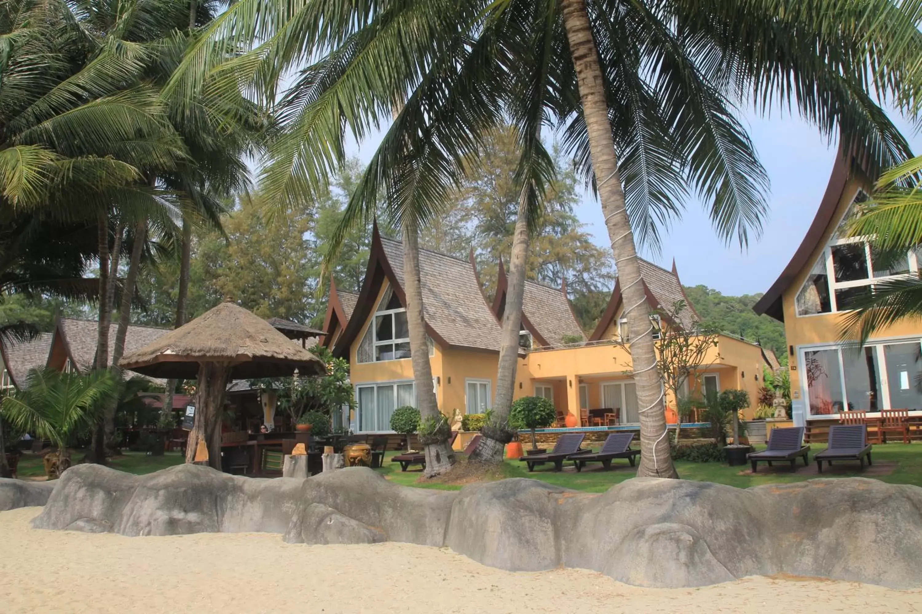 Property Building in Little Sunshine Boutique Beach Resort & Spa