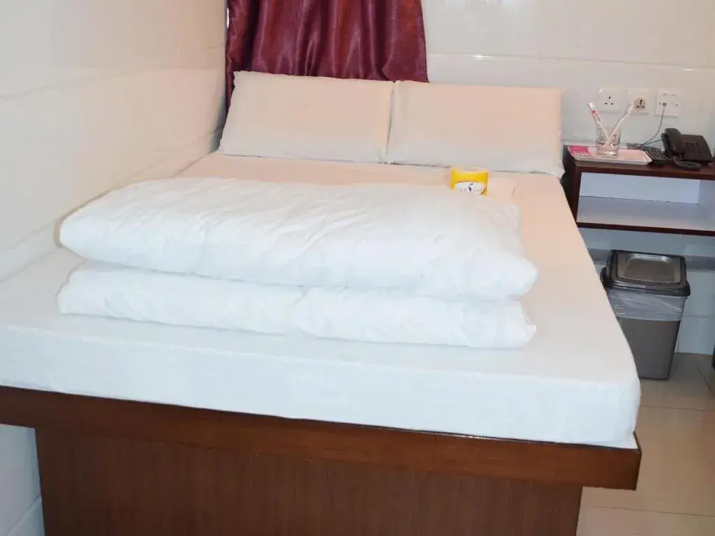 Bed in Pay-less Guesthouse (7/F-A9 )