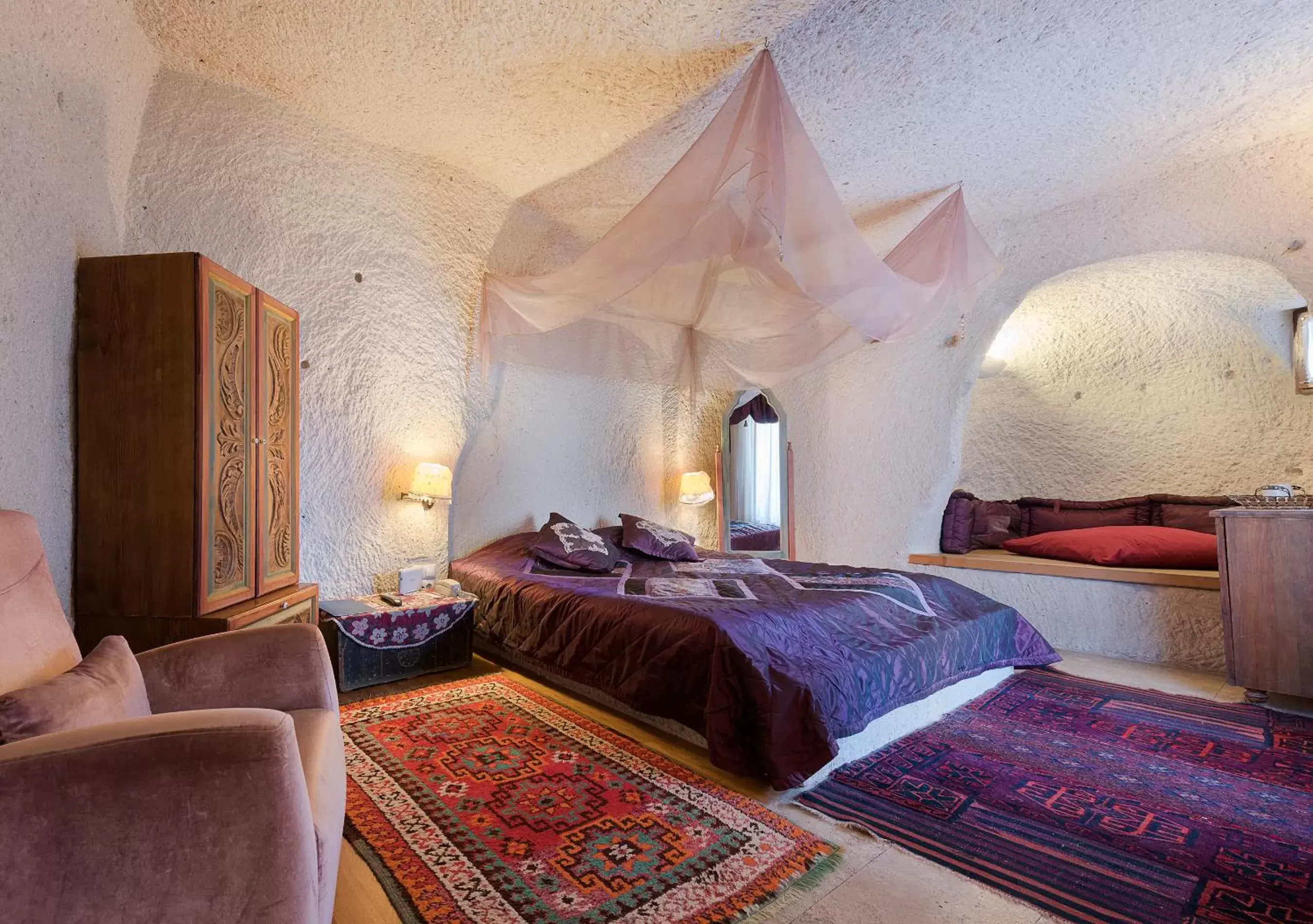 Bed in Anatolian Houses Cave Hotel & SPA