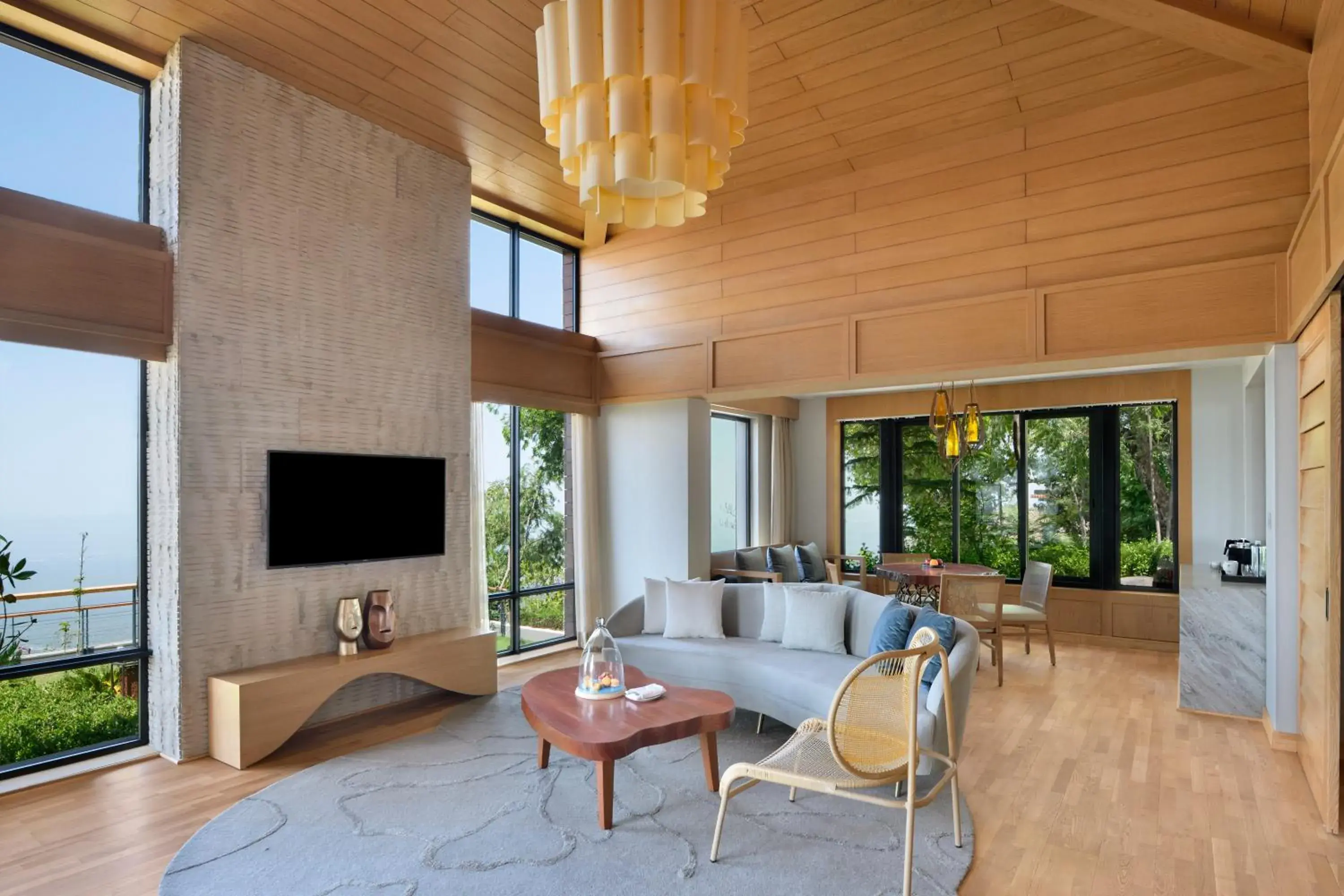 Living room, Seating Area in The Westin Resort & Spa Himalayas