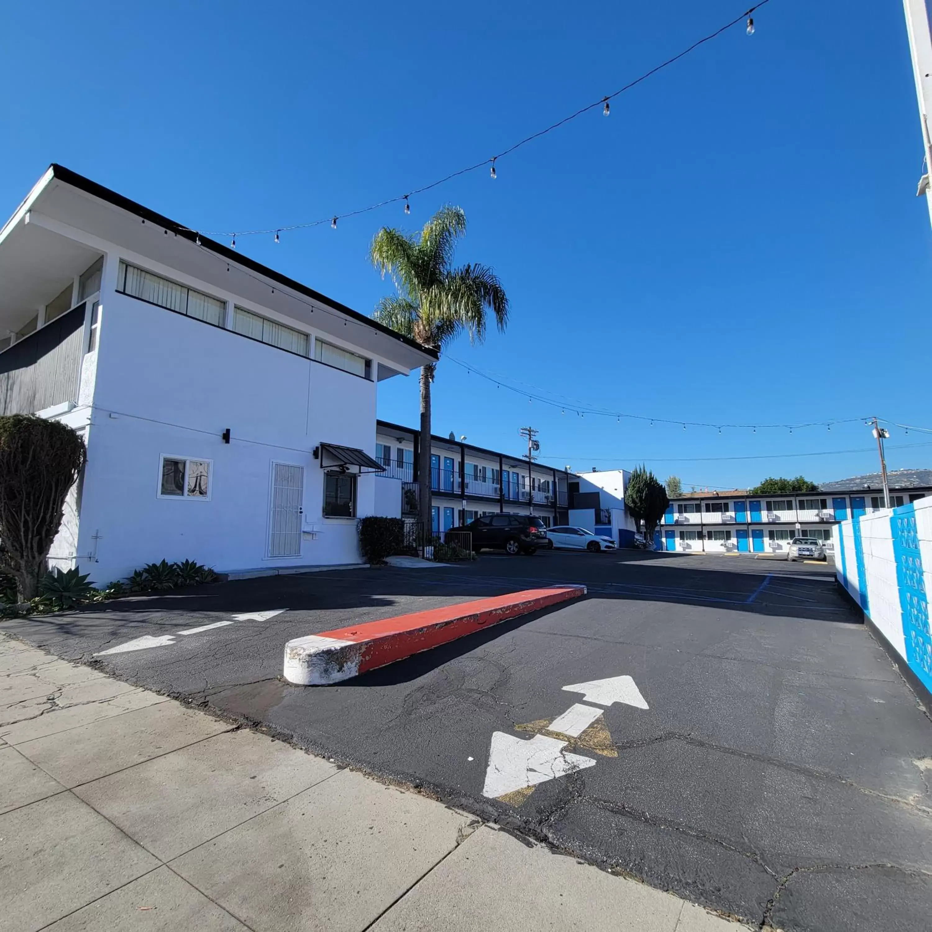 Property Building in Guest Harbor Inn- Port Of Los Angeles San Pedro
