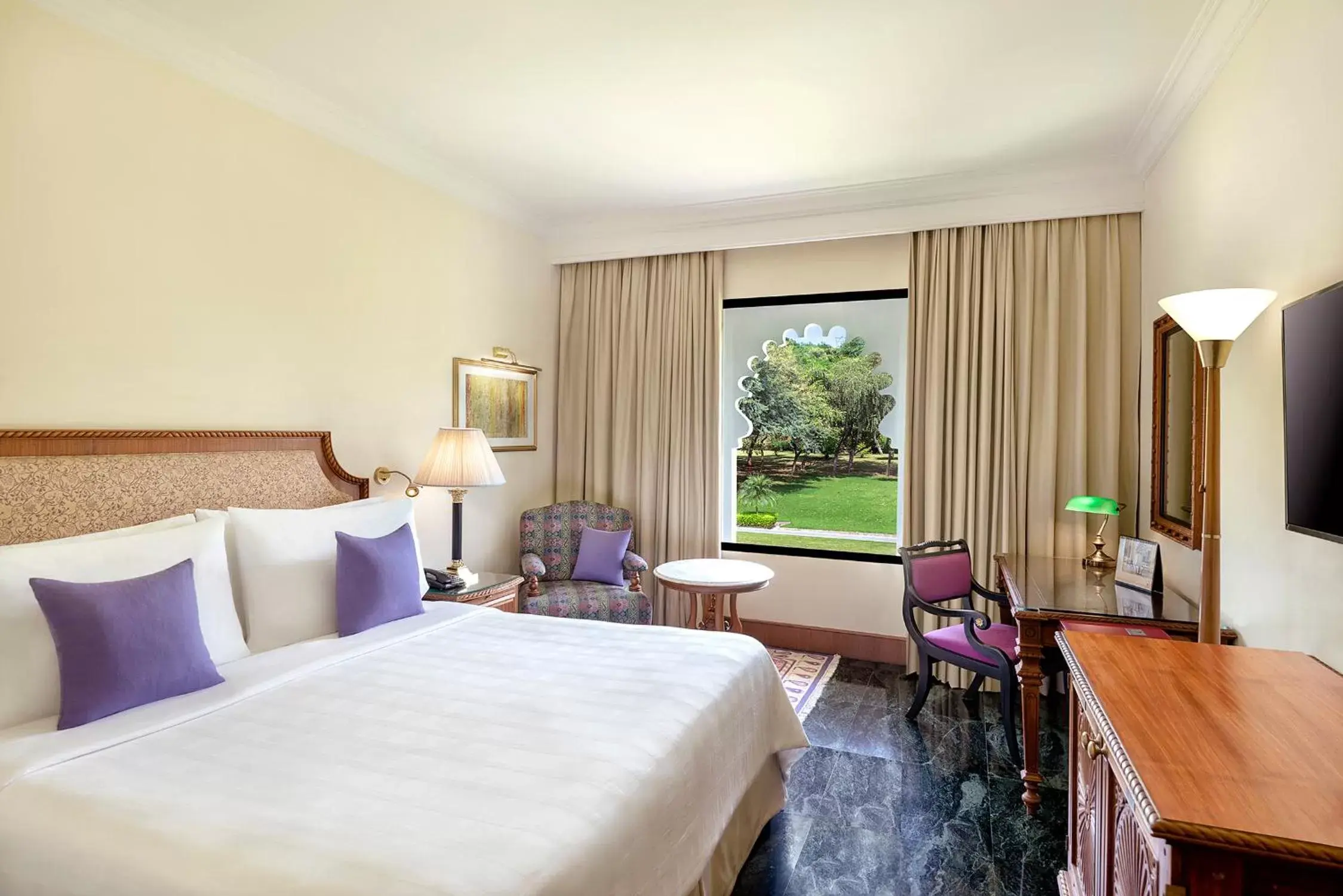 Photo of the whole room, Bed in Trident Udaipur Photo of the whole room, Bed in Trident Udaipur