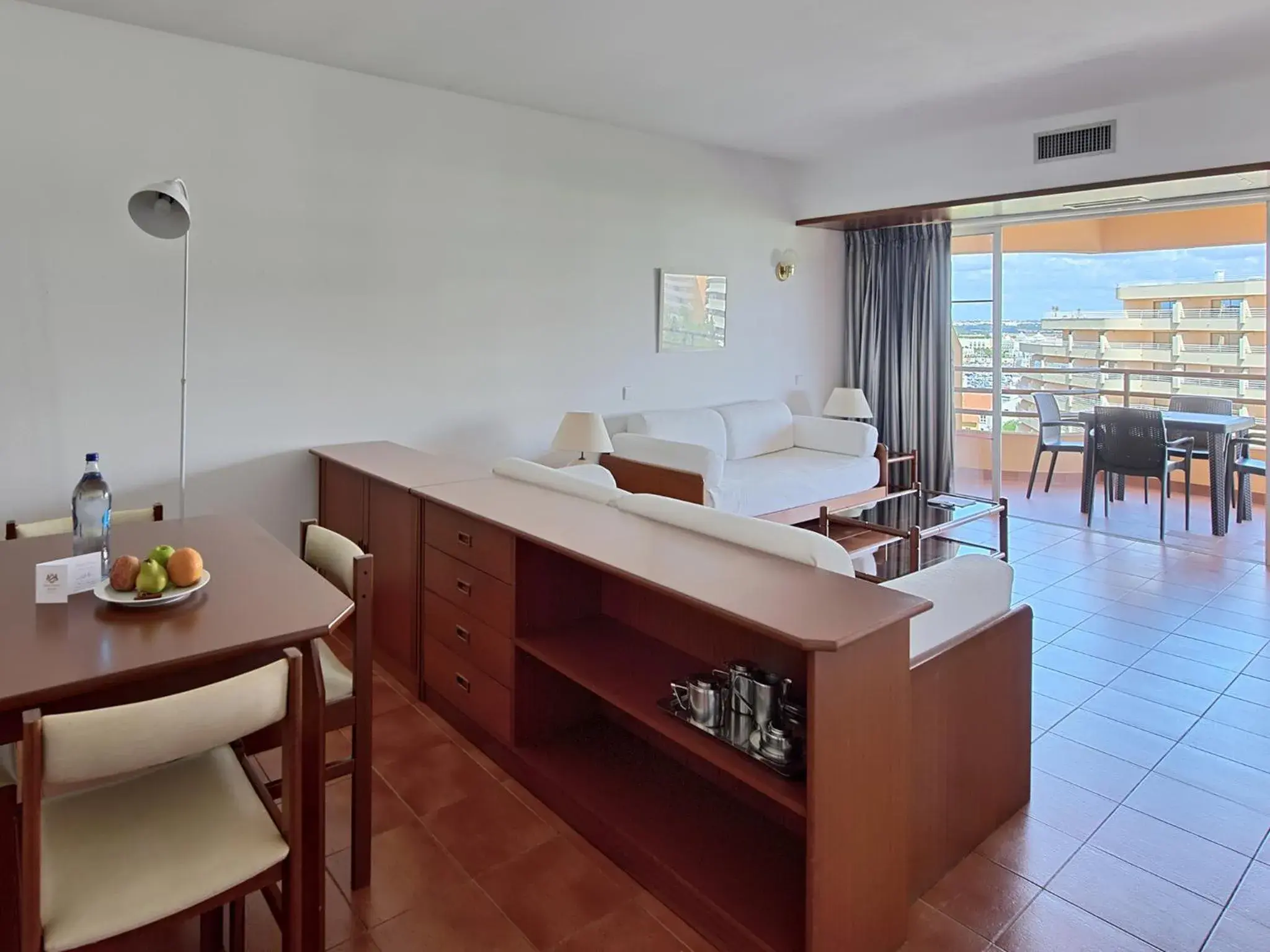 One-Bedroom Apartment (4 Adults) - single occupancy in Dom Pedro Portobelo