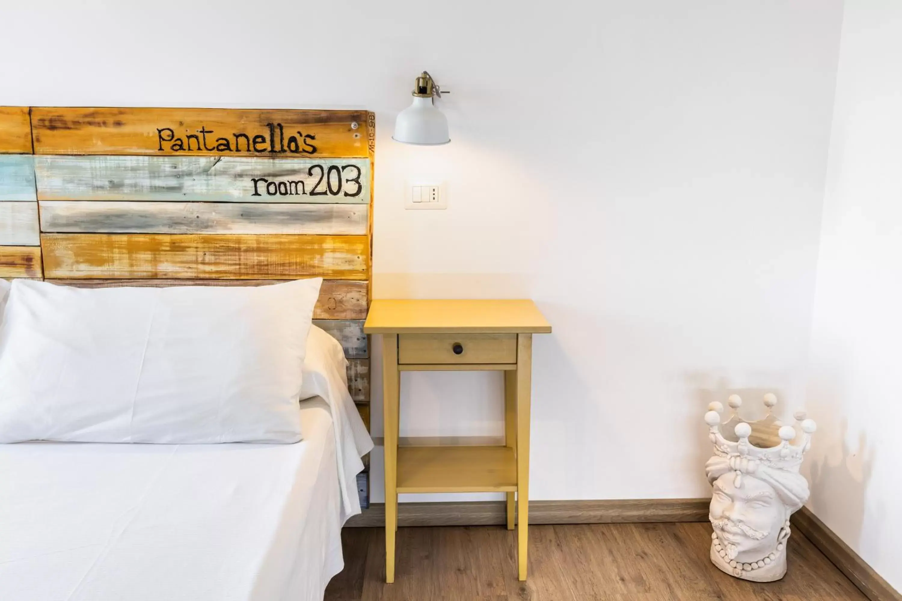 Bed in Pantanello Rooms Avola