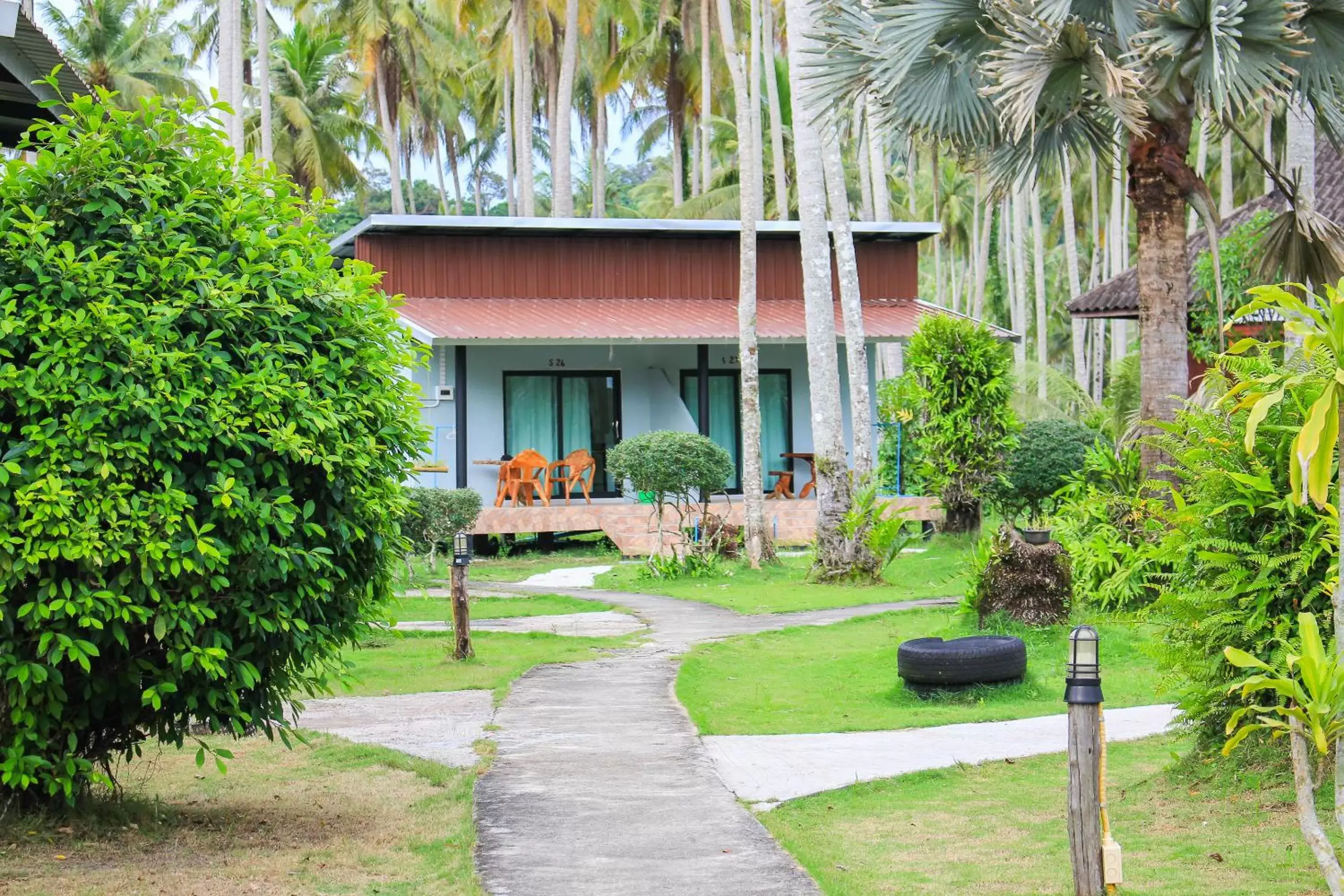 Property building in Koh Kood Far East Resort Property building in Koh Kood Far East Resort