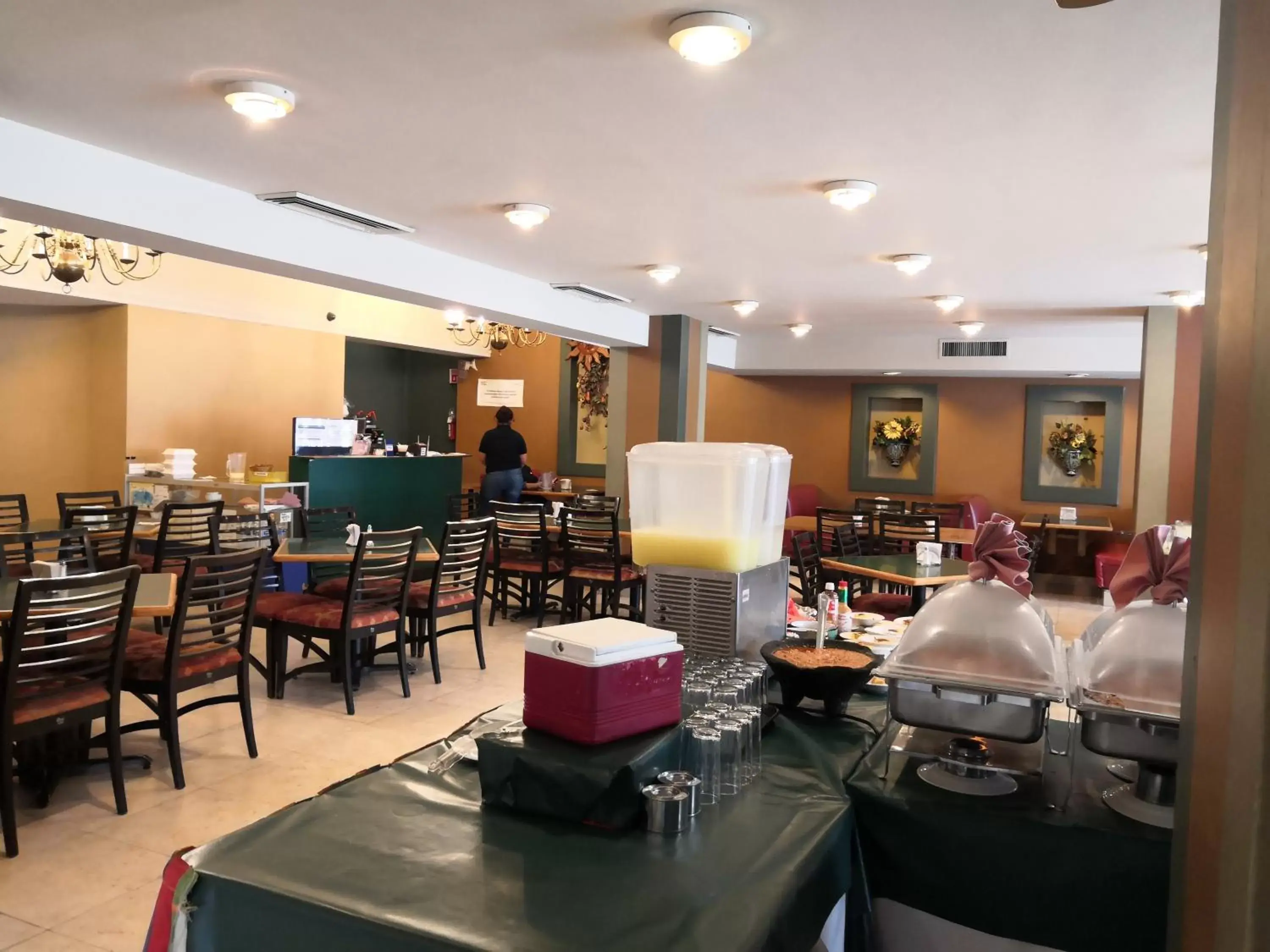 Restaurant/Places to Eat in Hotel Son- Mar Monterrey Centro
