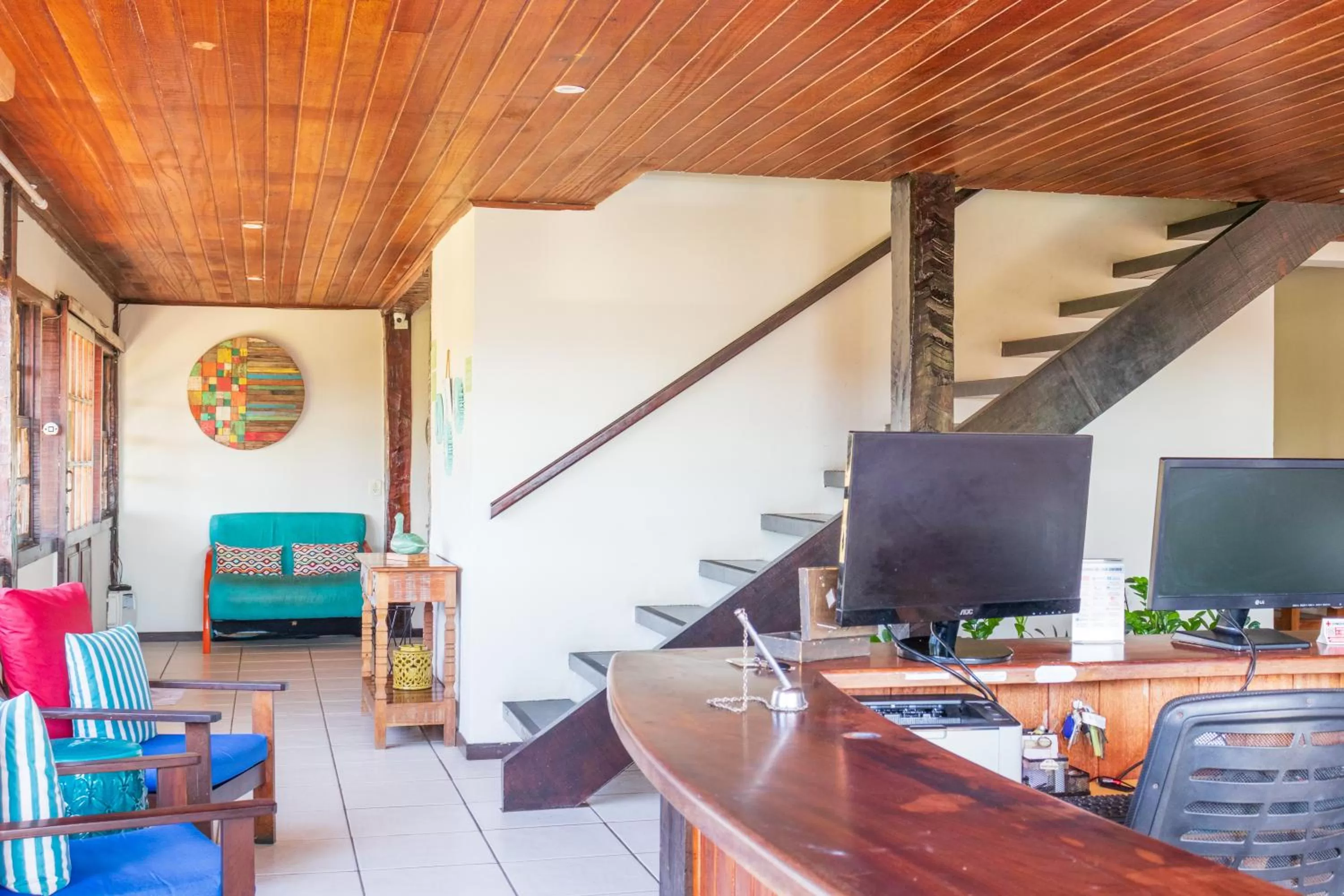 Communal lounge/ TV room in Pousada dos Coqueiros Búzios