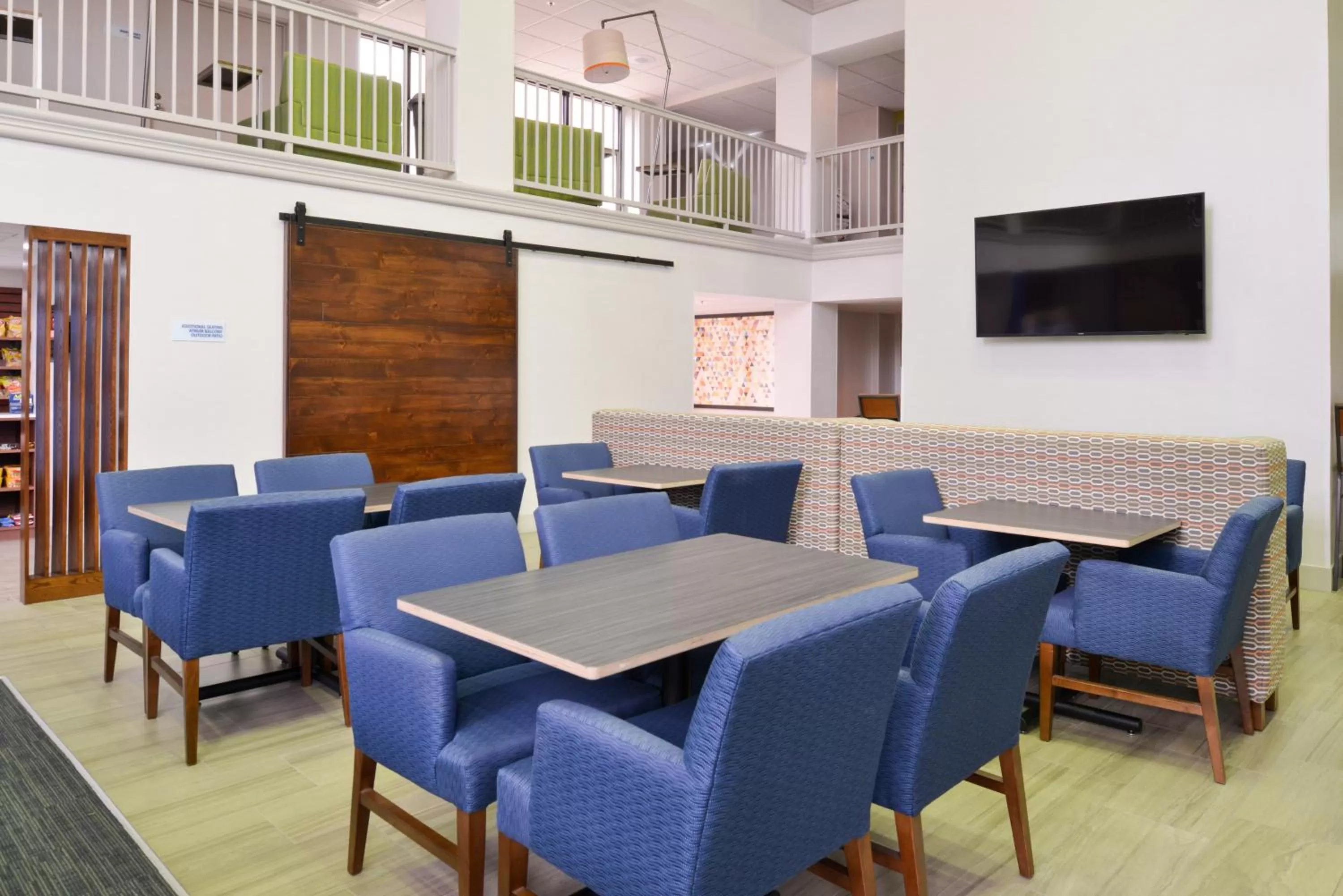 Breakfast in Holiday Inn Express Palm Desert by IHG