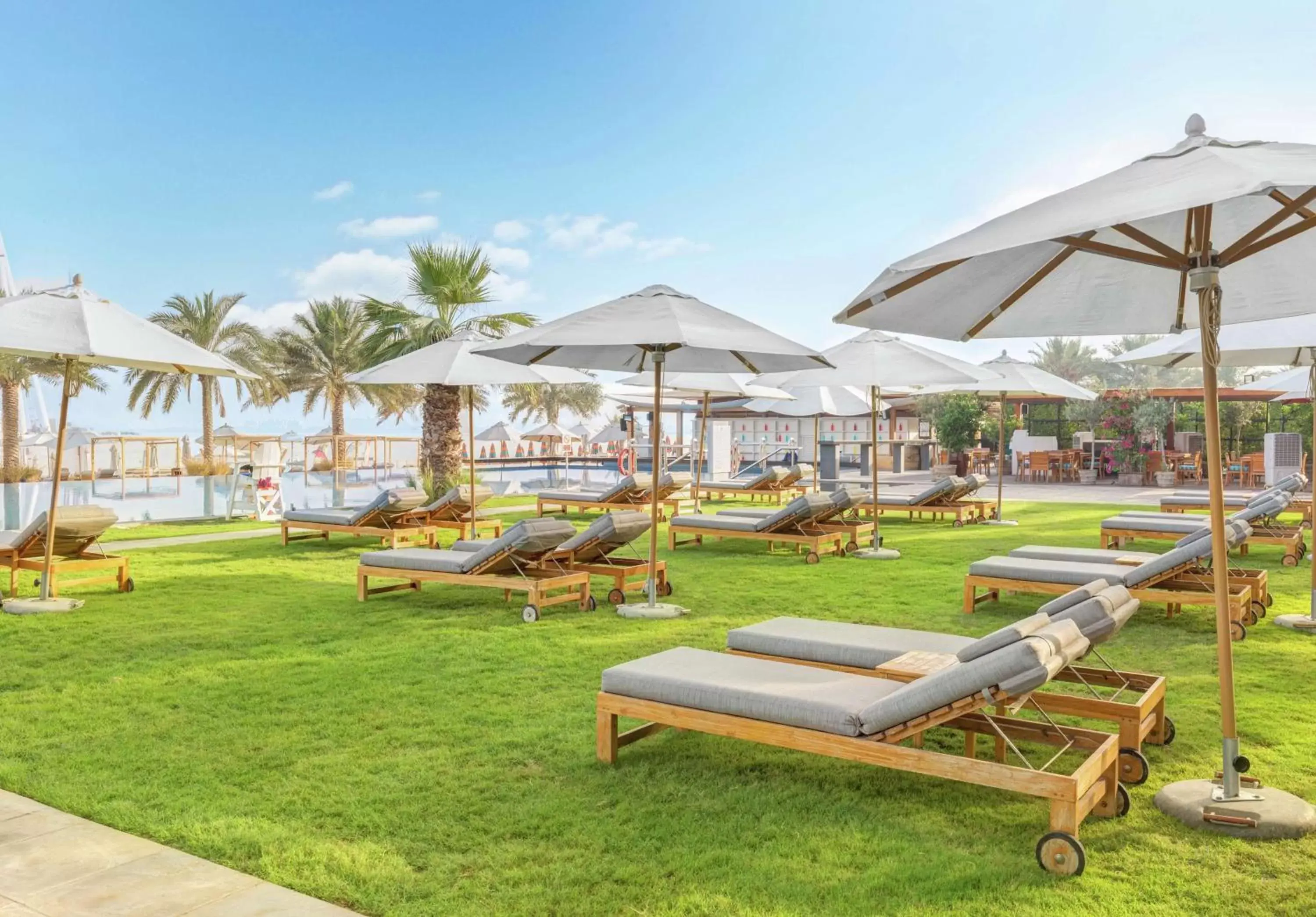 Pool view, Garden in DoubleTree by Hilton Dubai Jumeirah Beach