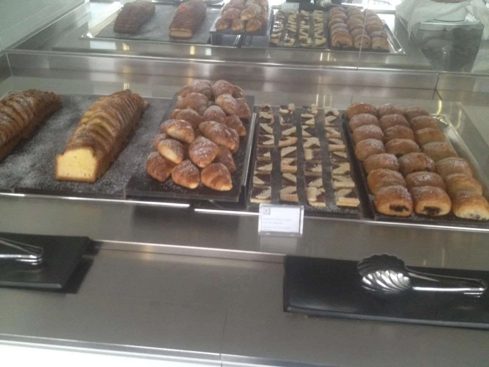 Food in A Point Arezzo Park Hotel