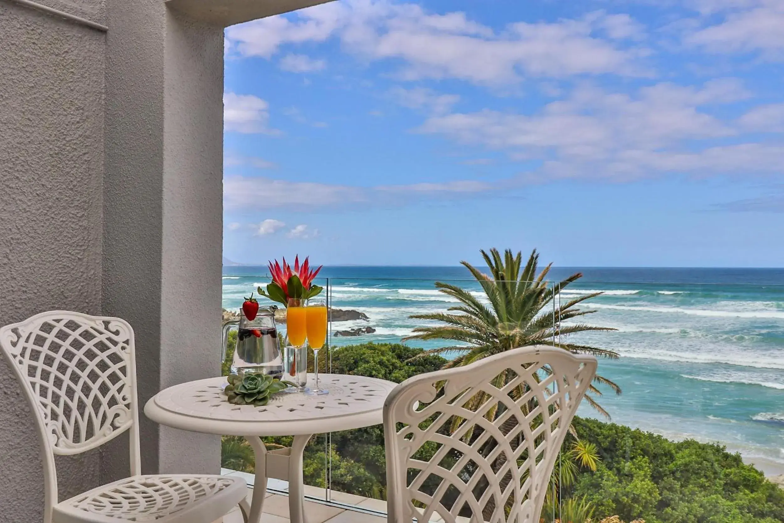 Balcony/Terrace, Sea View in Hermanus Beachfront Lodge