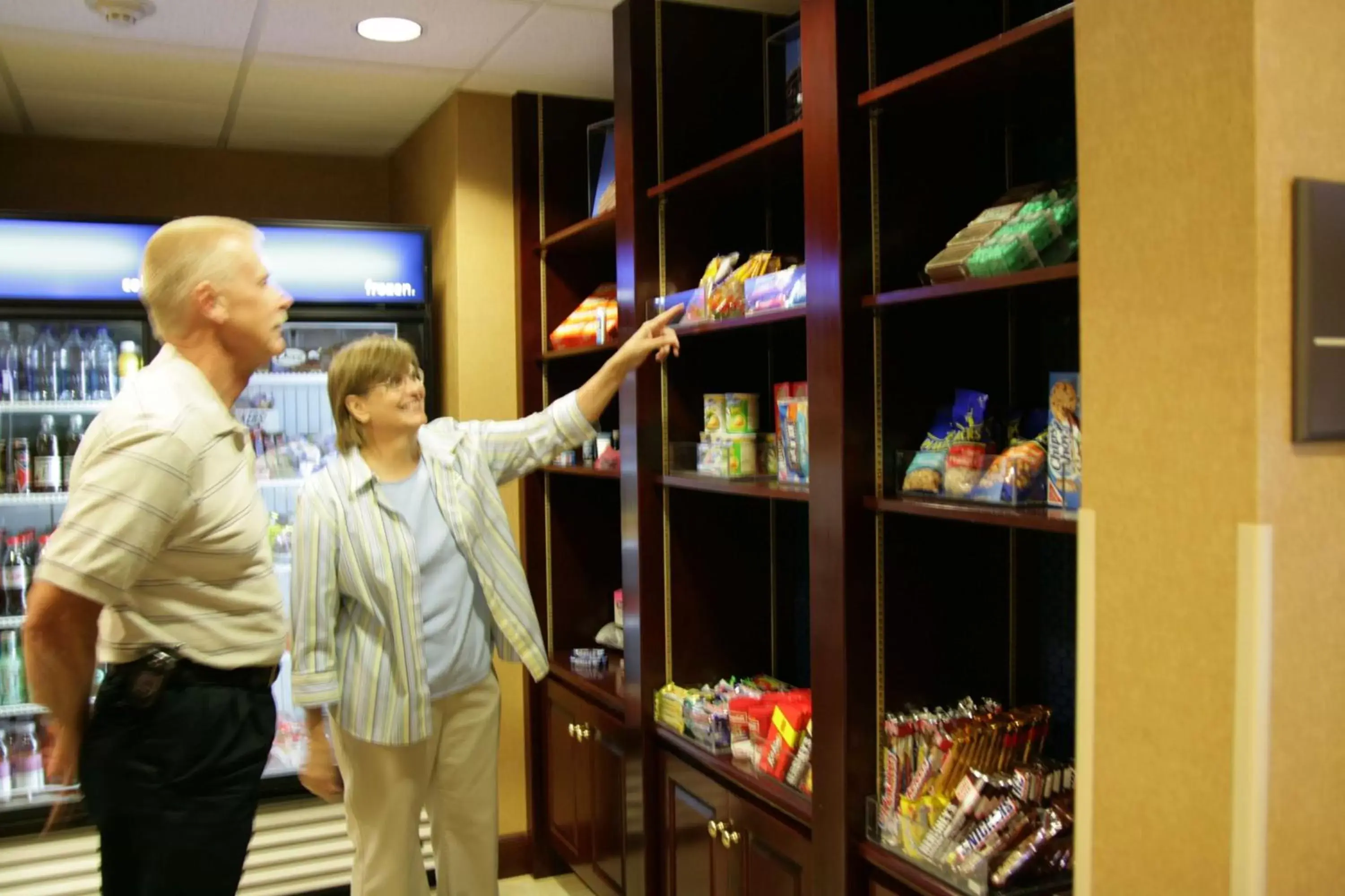 Restaurant/places to eat in Hampton Inn Stow Restaurant/places to eat in Hampton Inn Stow