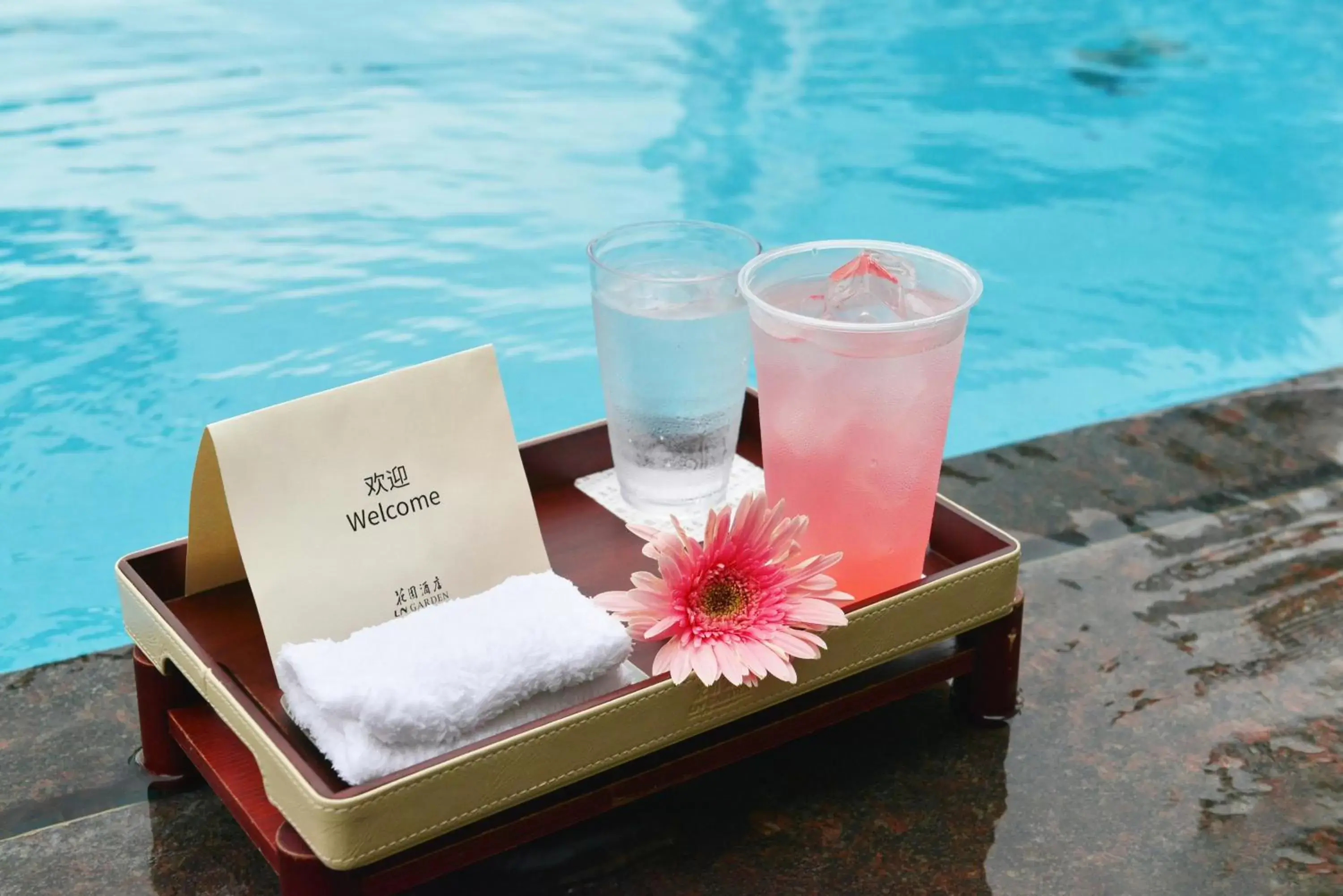 Swimming pool in The Garden Hotel Guangzhou Swimming pool in The Garden Hotel Guangzhou