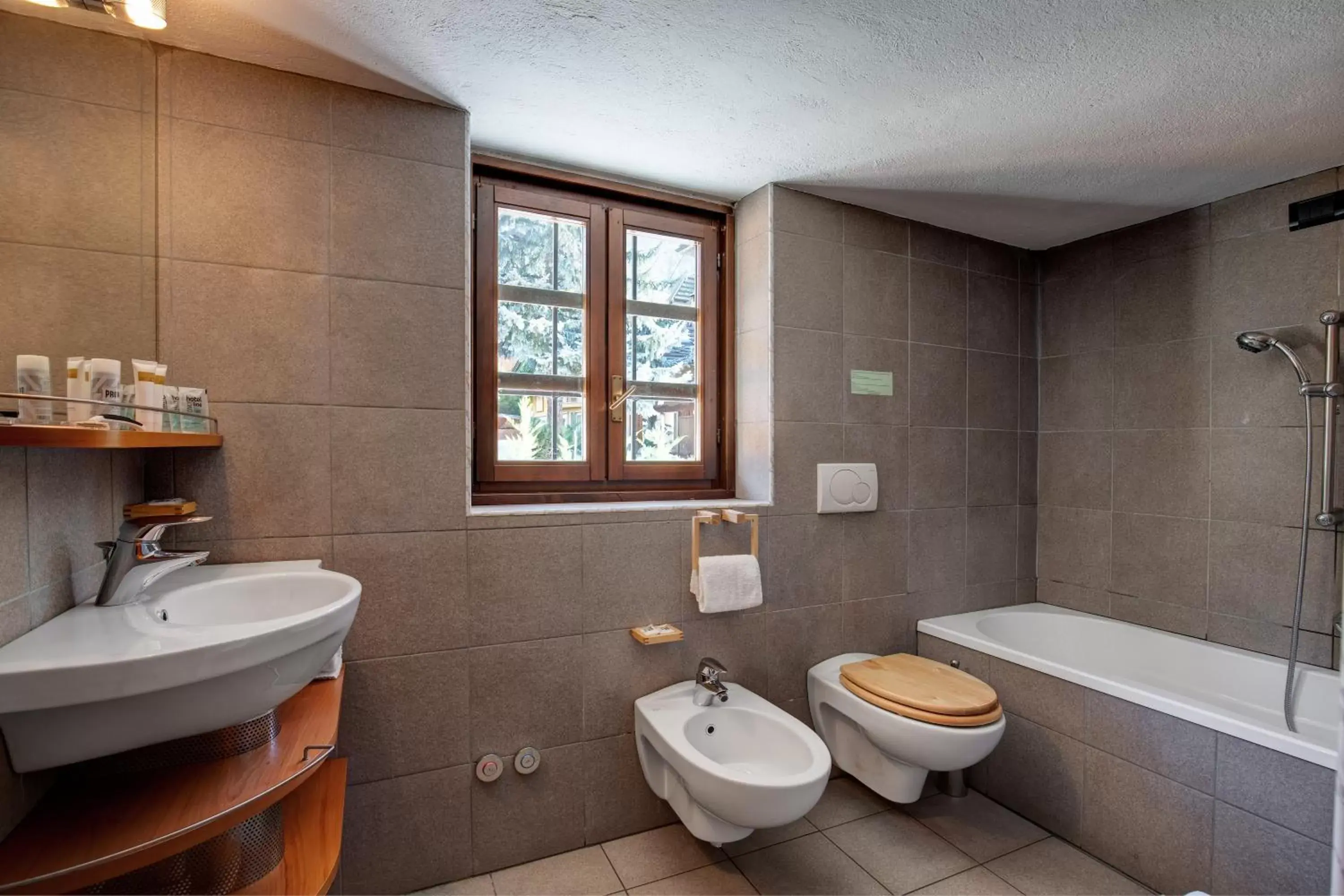 Bathroom in iH Hotels Courmayeur Mont Blanc