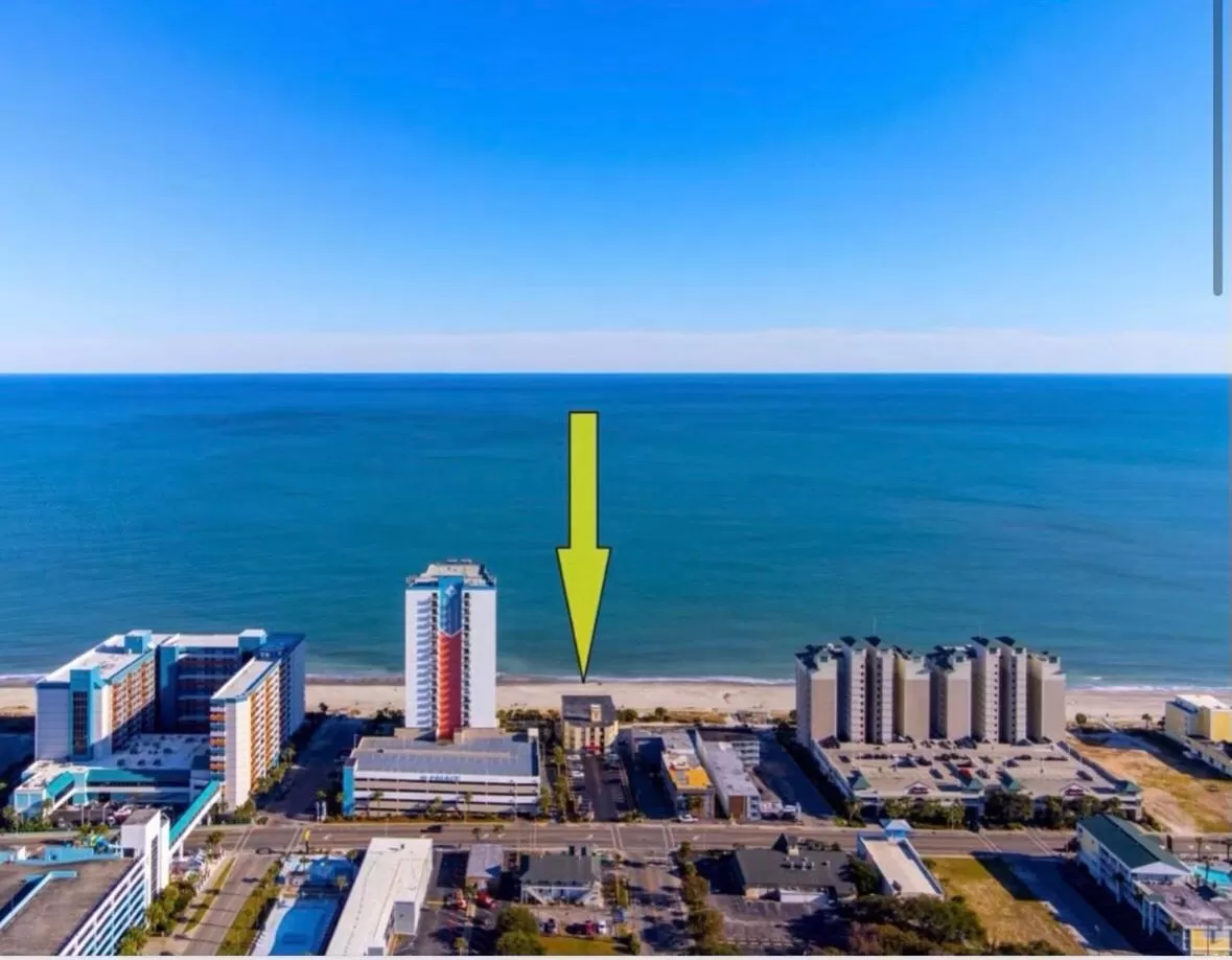 Property building in Gazebo Inn Oceanfront