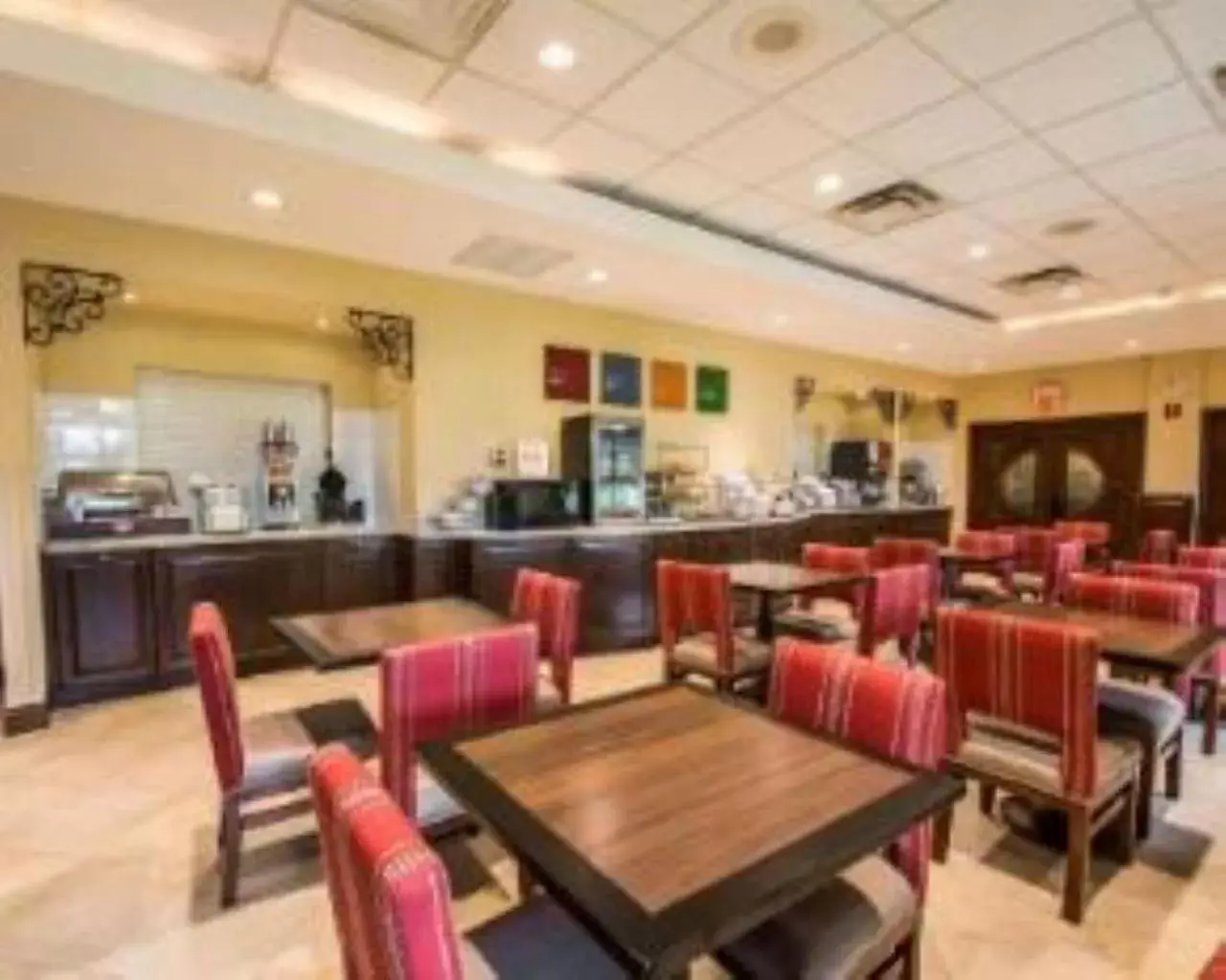 Breakfast, Restaurant/Places to Eat in Comfort Suites Miami
