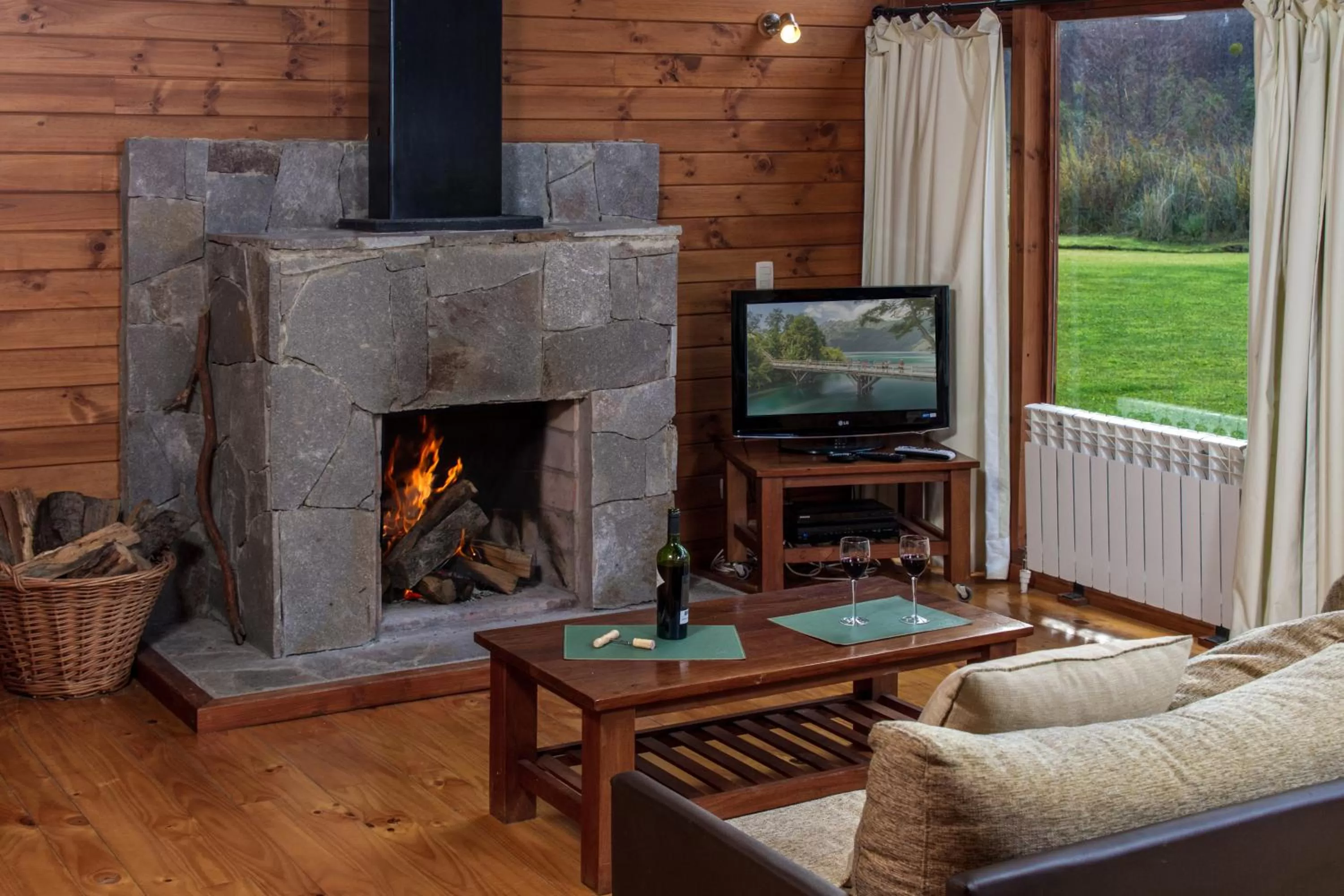 Two-Bedroom House (7 Adults) in Arbolar, Casas de Montaña- Piscina climatizada