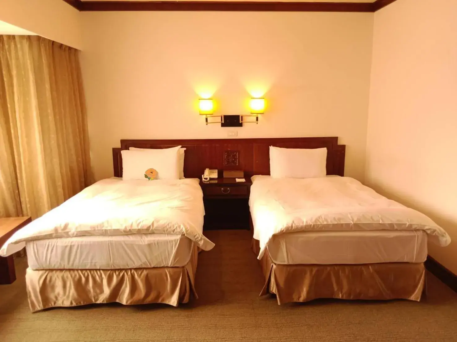 Property building, Bed in Beautiful Hotel Taipei