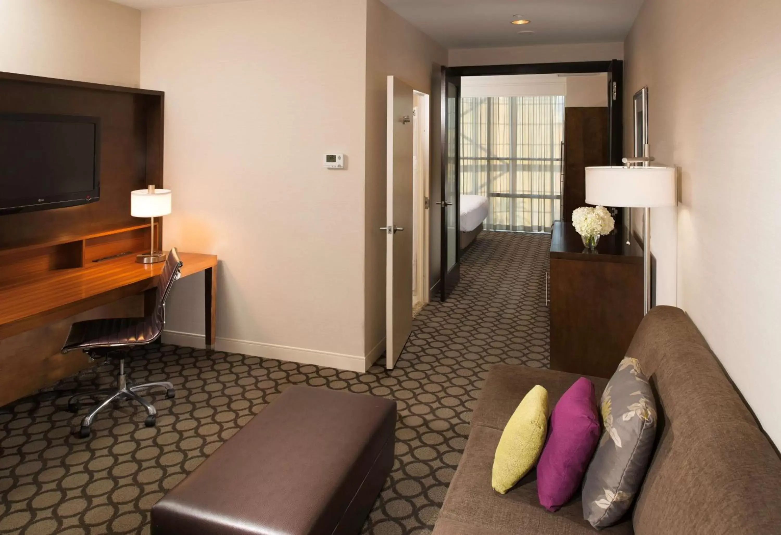 Photo of the whole room, Seating Area in Hyatt Regency Orange County