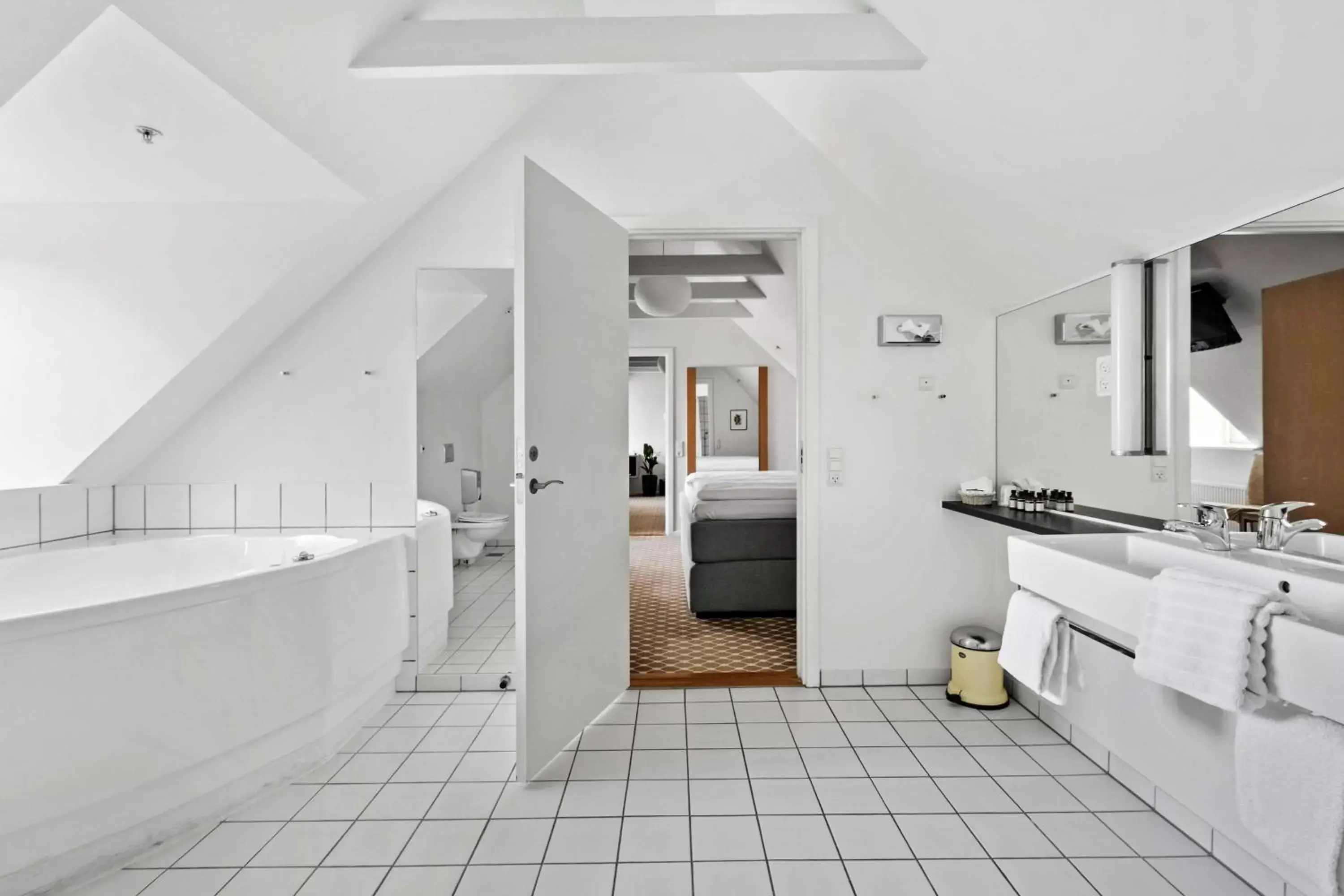 Photo of the whole room in Best Western ToRVEhallerne Photo of the whole room in Best Western ToRVEhallerne