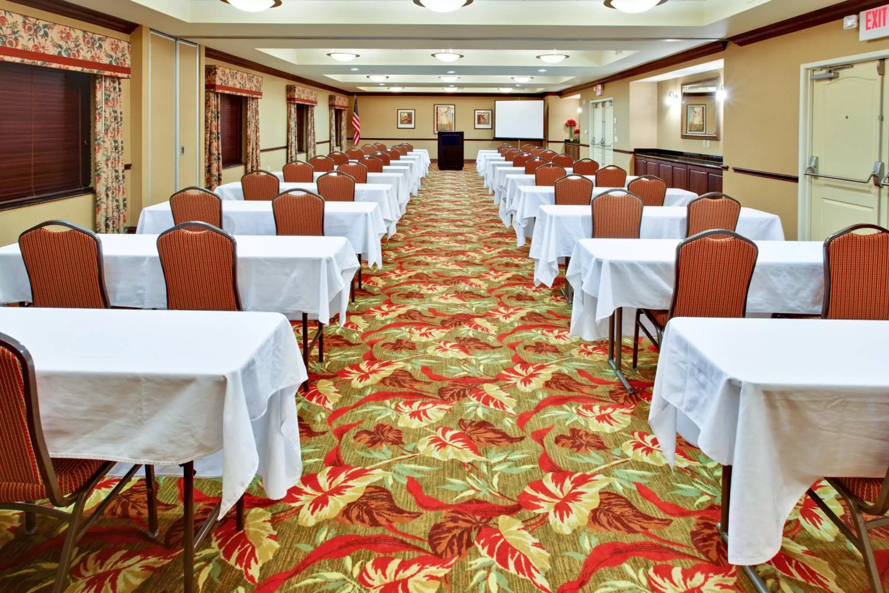 Meeting/conference room, Banquet Facilities in Holiday Inn Express Hotel & Suites DFW West - Hurst, an IHG Hotel