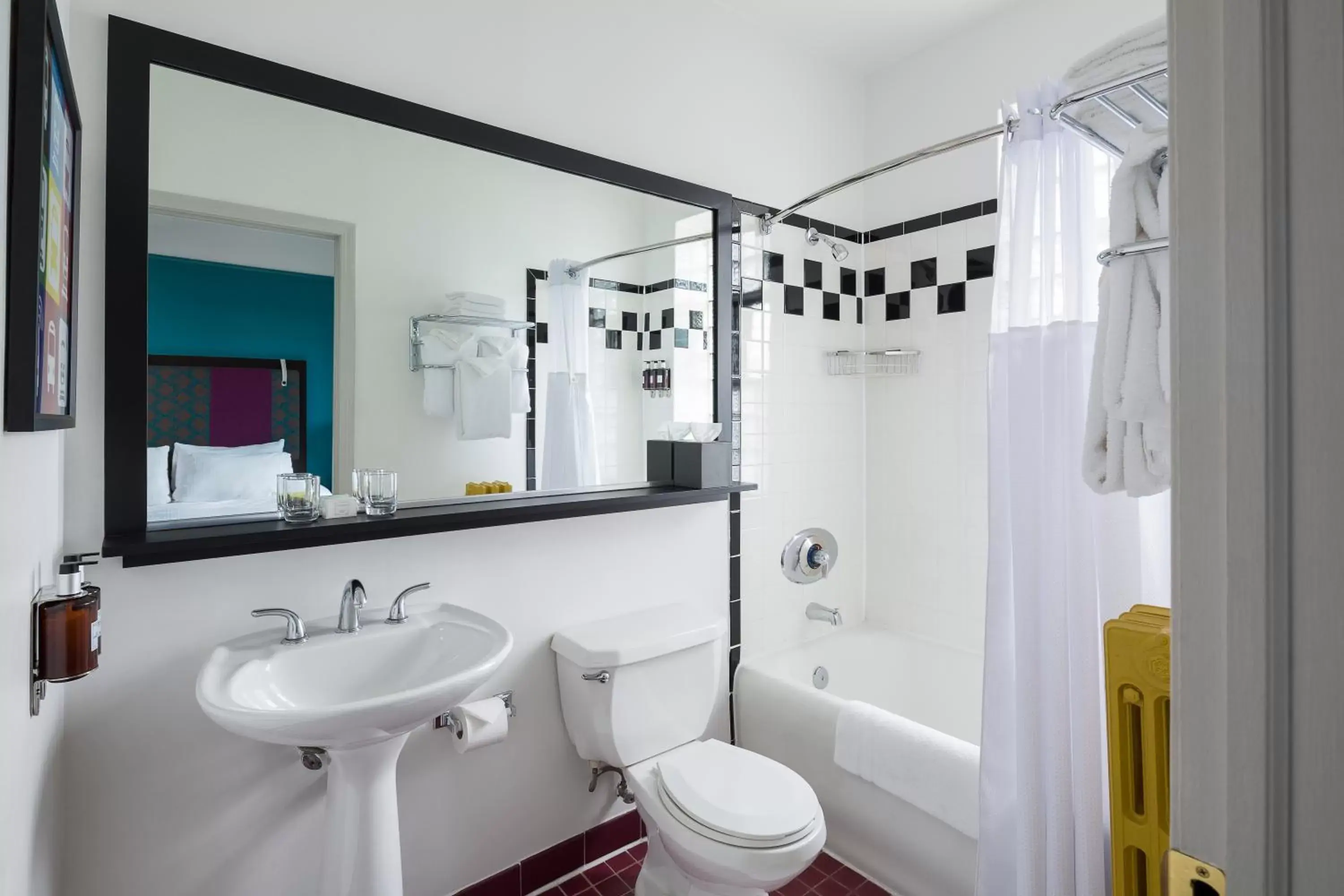 Bathroom in City Suites Hotel