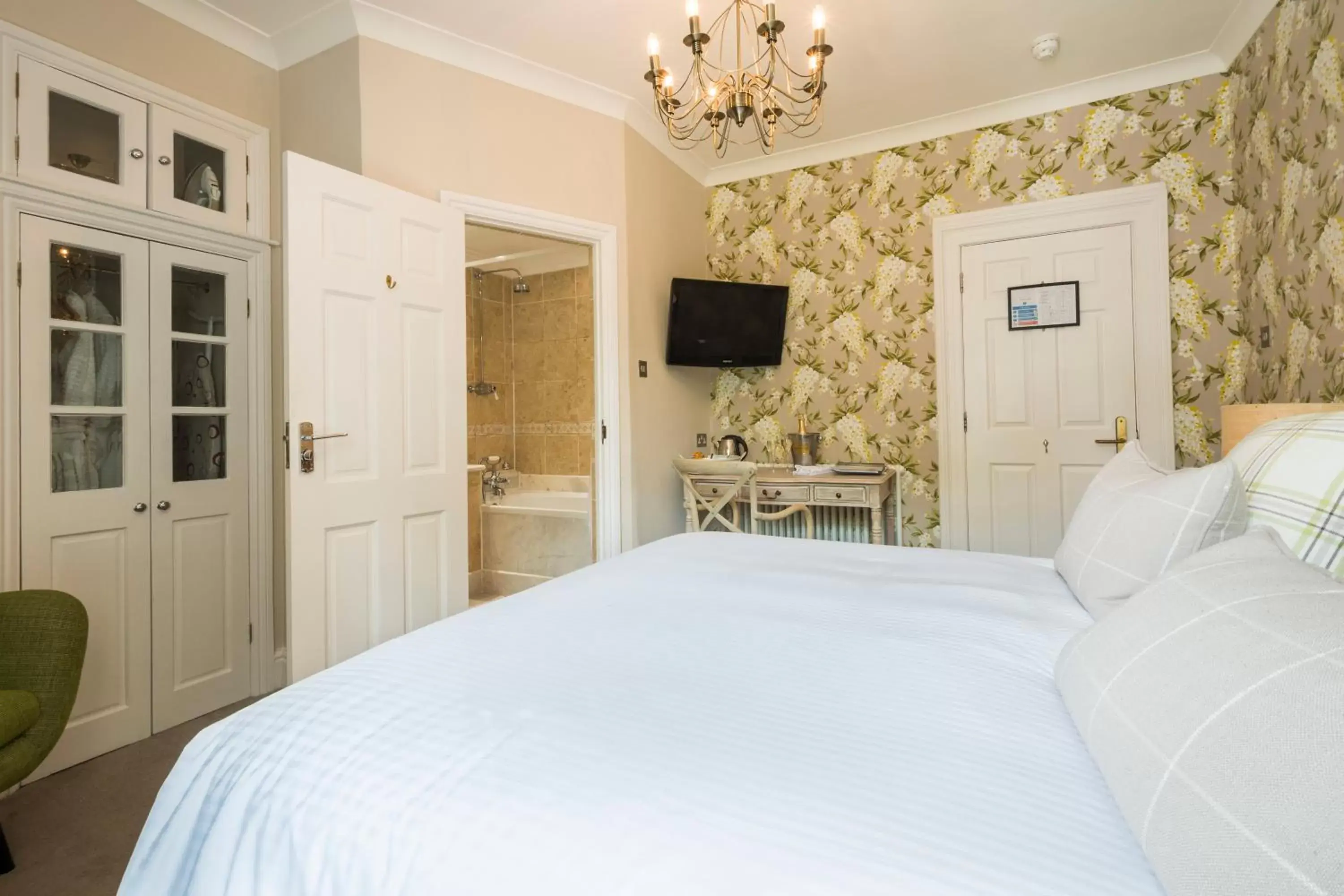 Bed in Carbis Bay and Spa Hotel